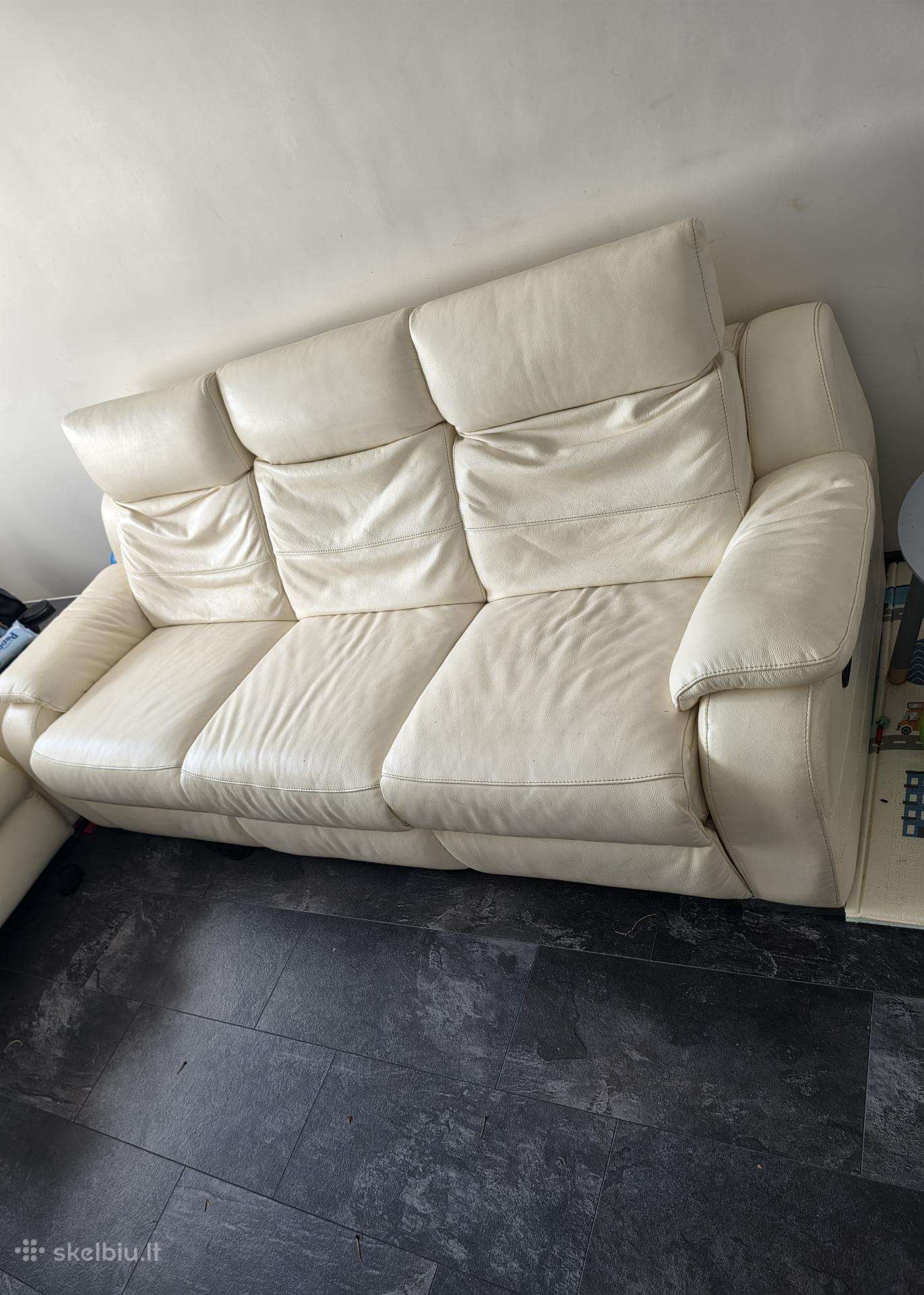 Odinė sofa 3+1 su reclaineriais