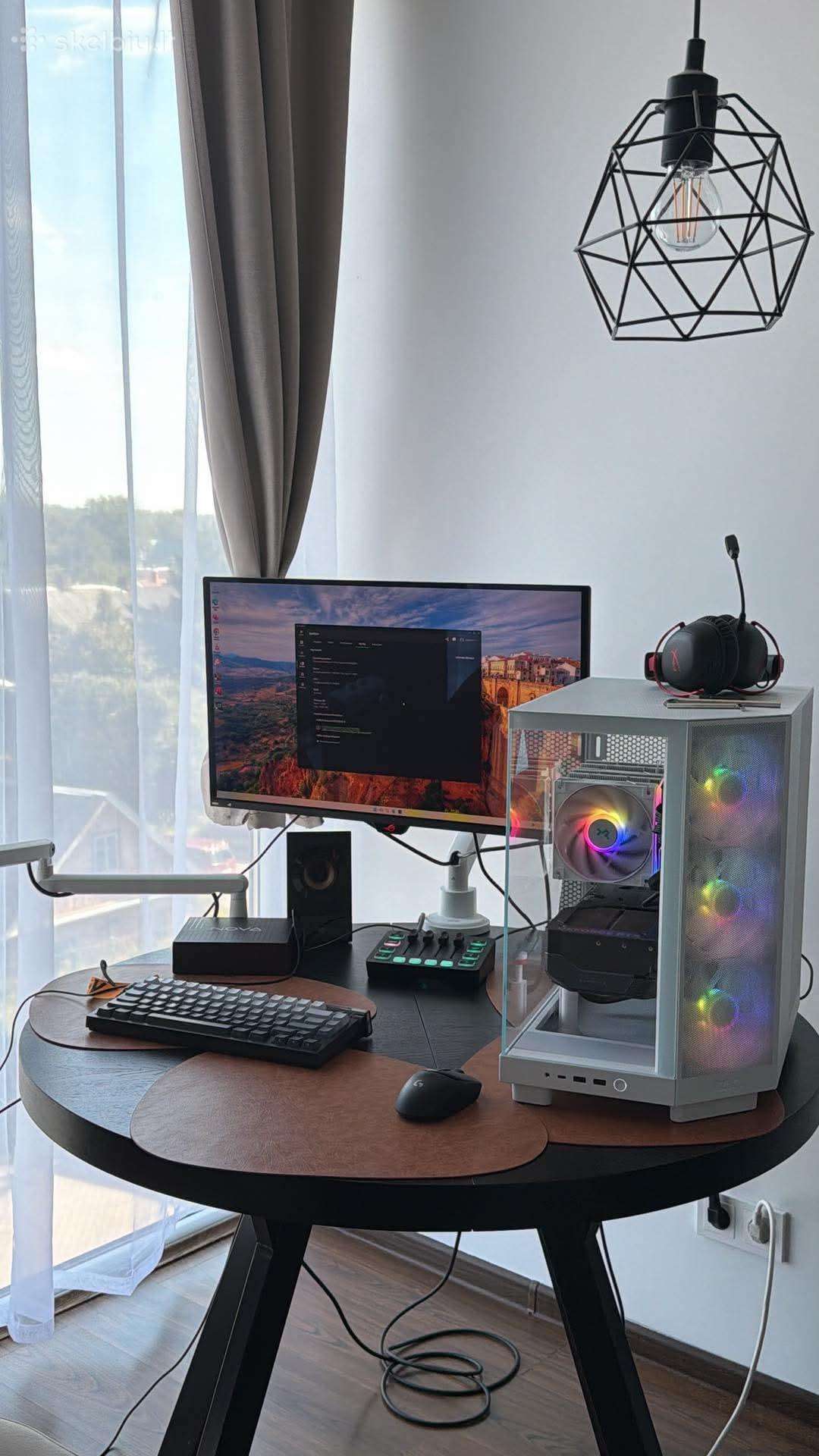 High end gaming setup