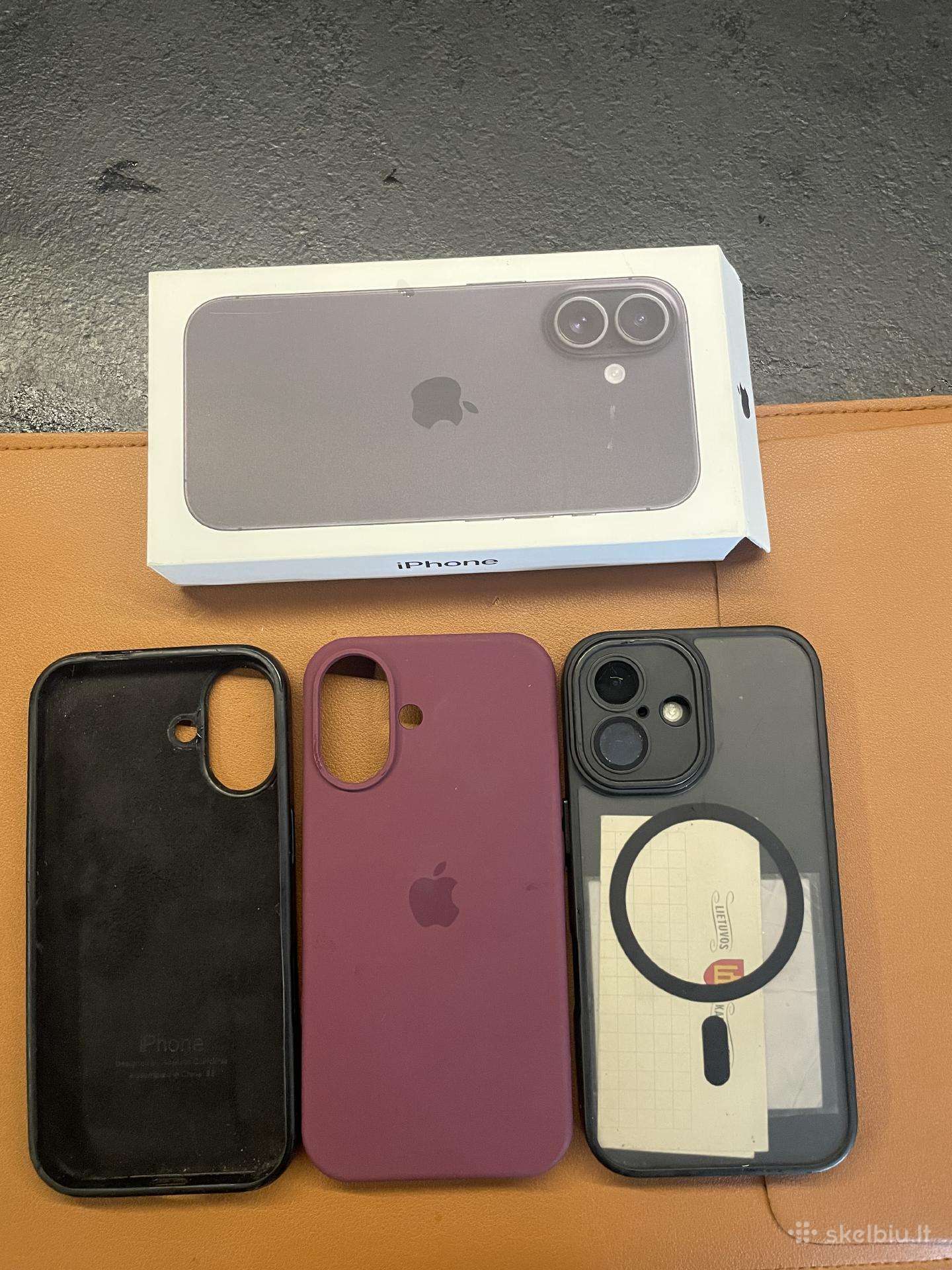 iPhone 16 graphite