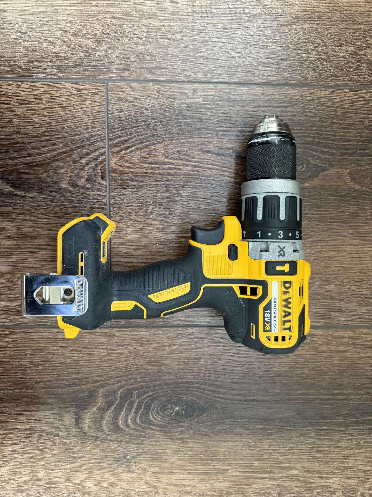 Dewalt smūginis gręžtuvas 18v Dcd796 65nm