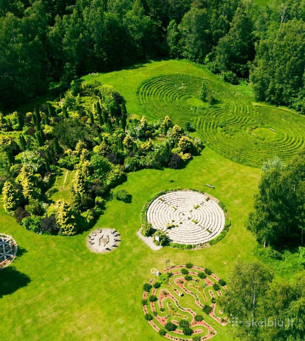 Energetinių labirintų- geometrinių figūrų parkas