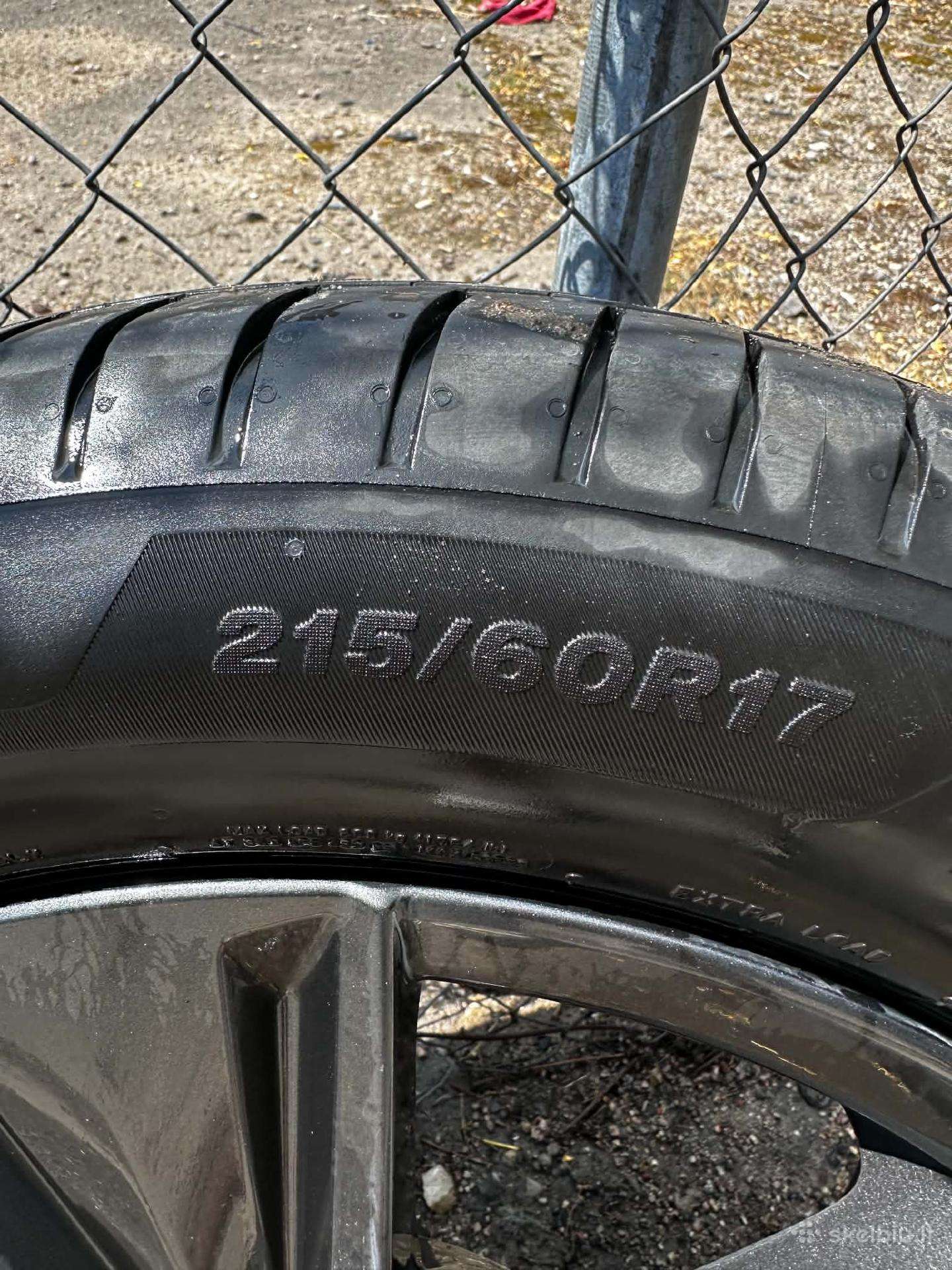 Bridgestone, летние 215/60 R17