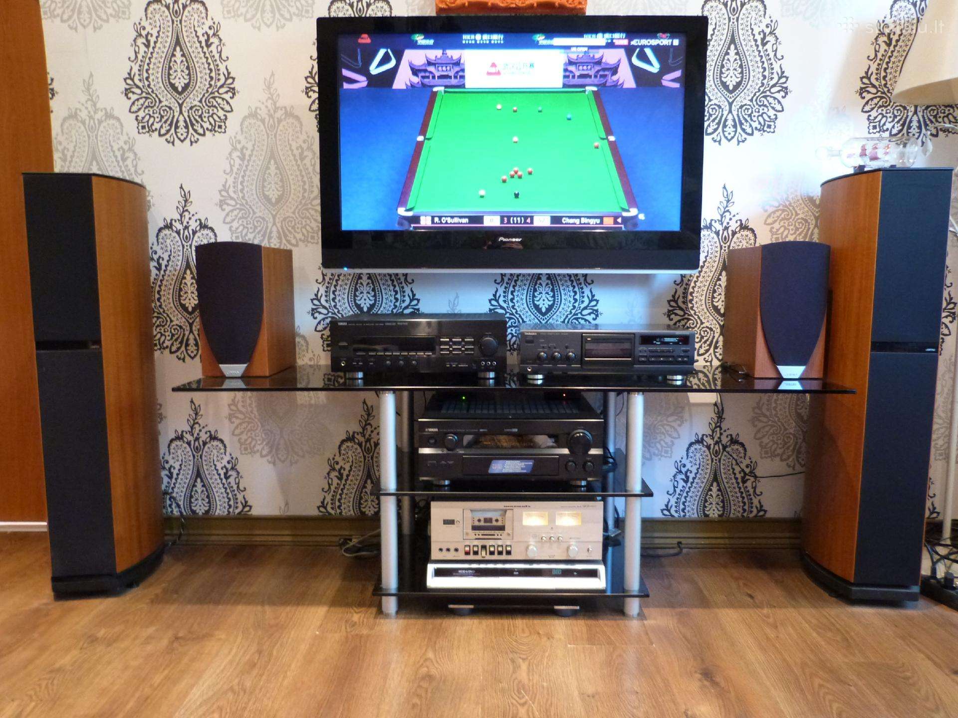 Hi-fi audio technika. Yamaha. Jamo. Technics.