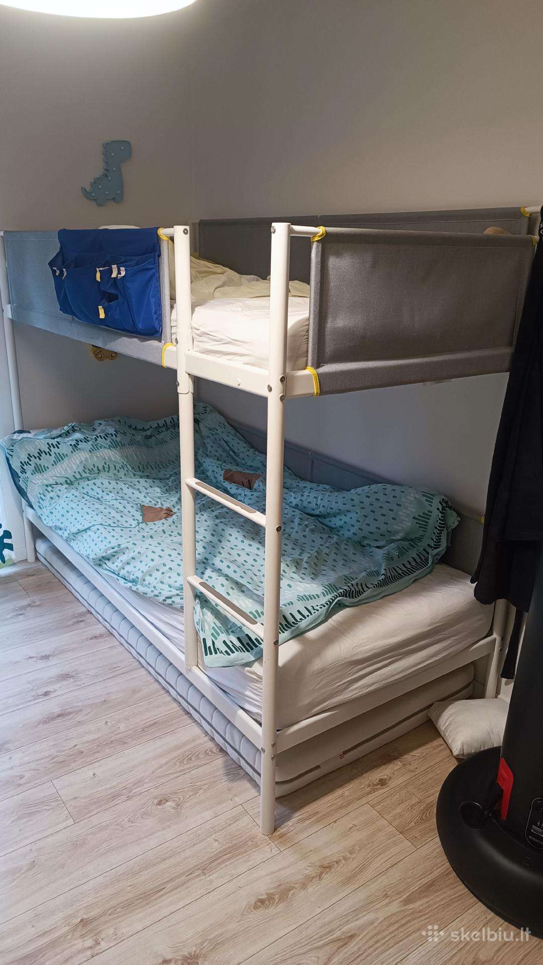 Ikea Vitval dviaukštė lova su 2 čiužiniais