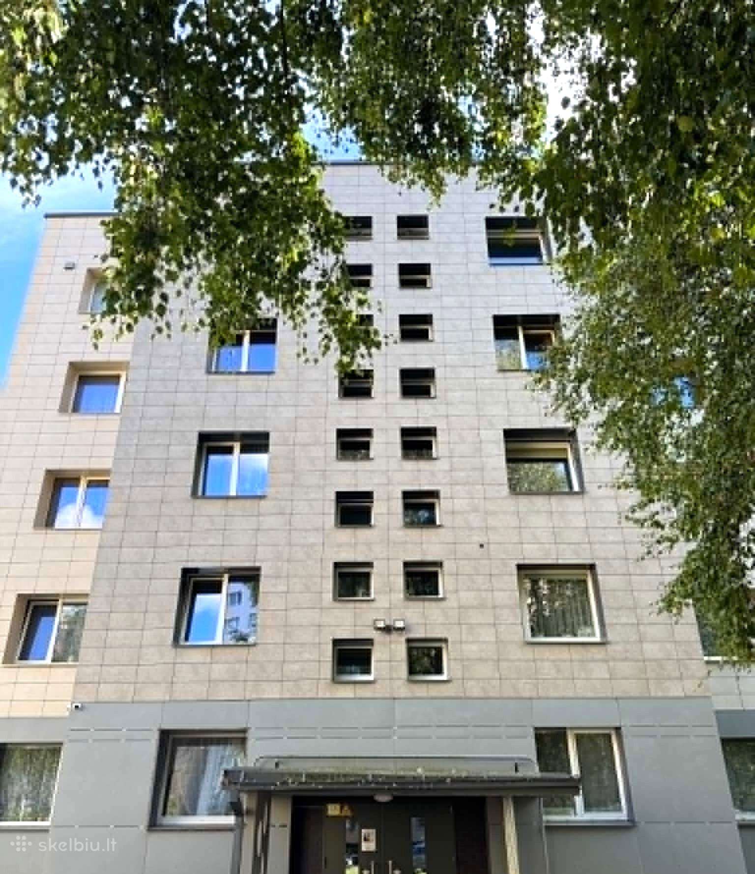 Modernus jauku butas Kalniečiuose renovuotame name