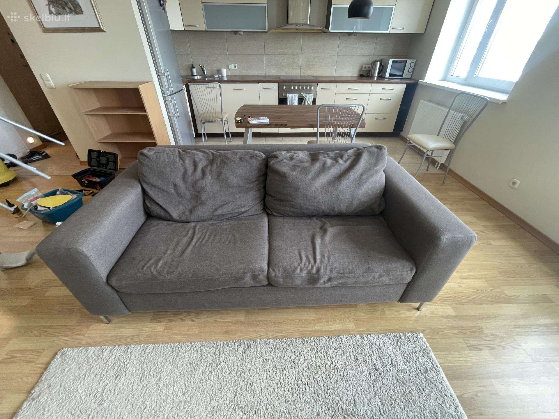 Naudota sofa su miegamuoju mechanizmu