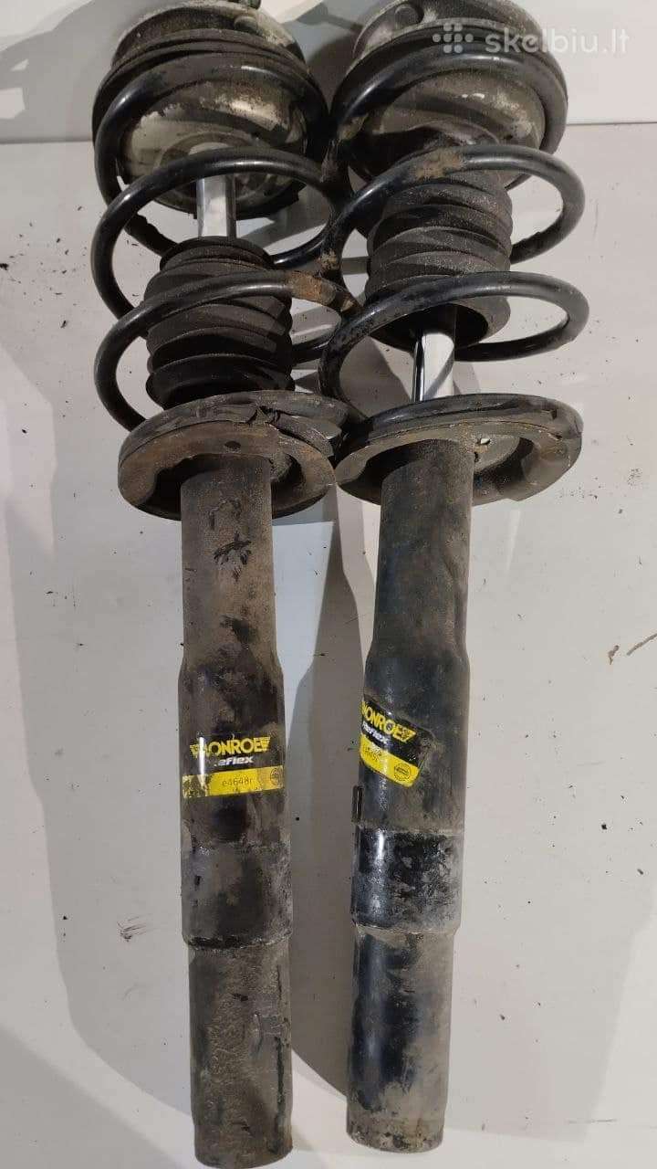 Audi a6 priekiniai parnai Lempos Audi 100c3 Ir kt