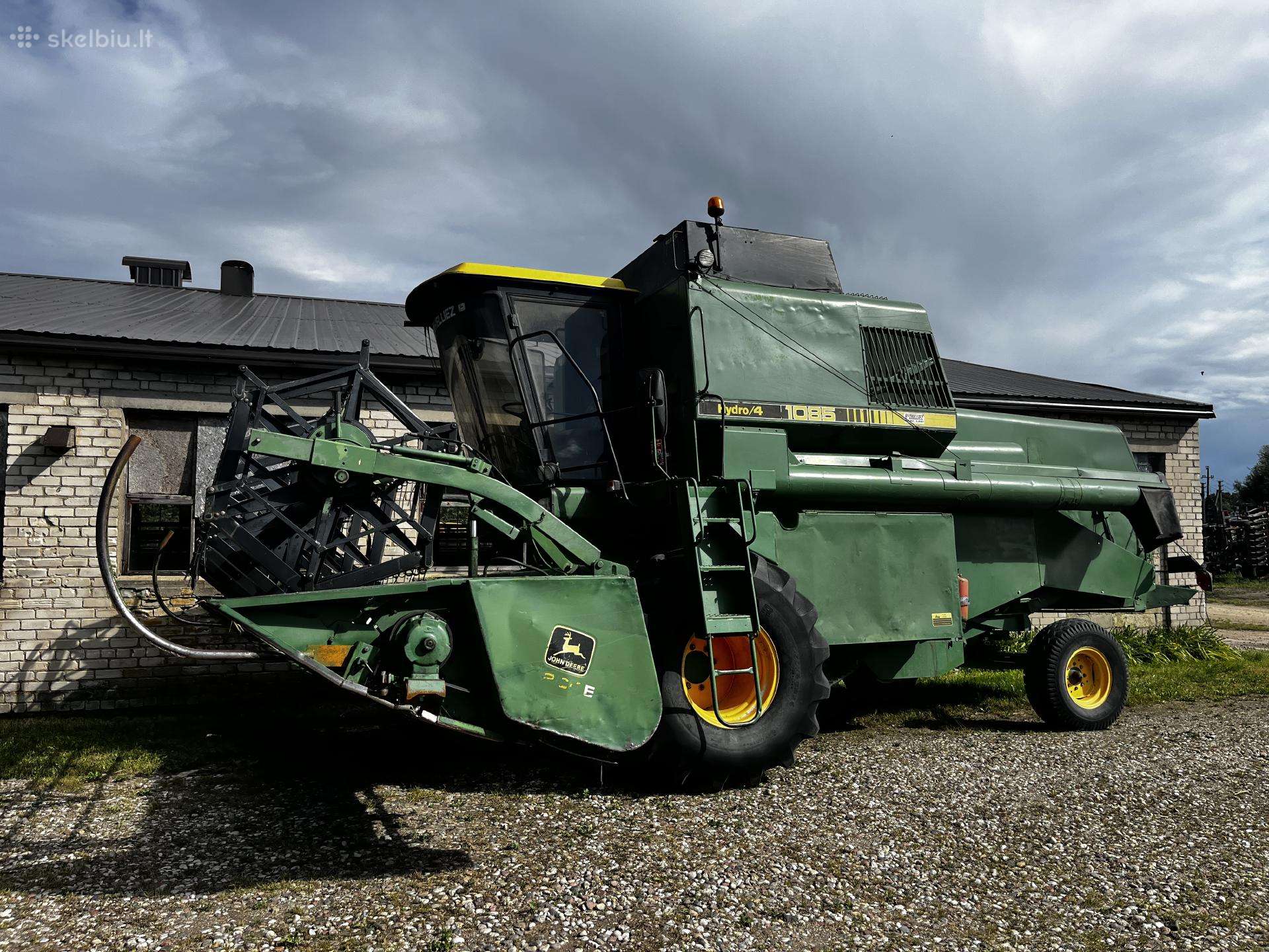 Kombainas John Deere 1085 H4