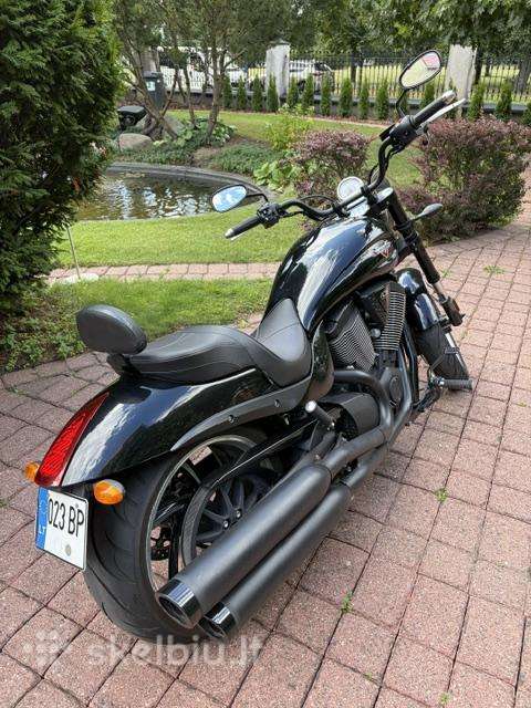 Victory Hammer 8-ball, 1731 cm³, 2014 m, 19 367 km
