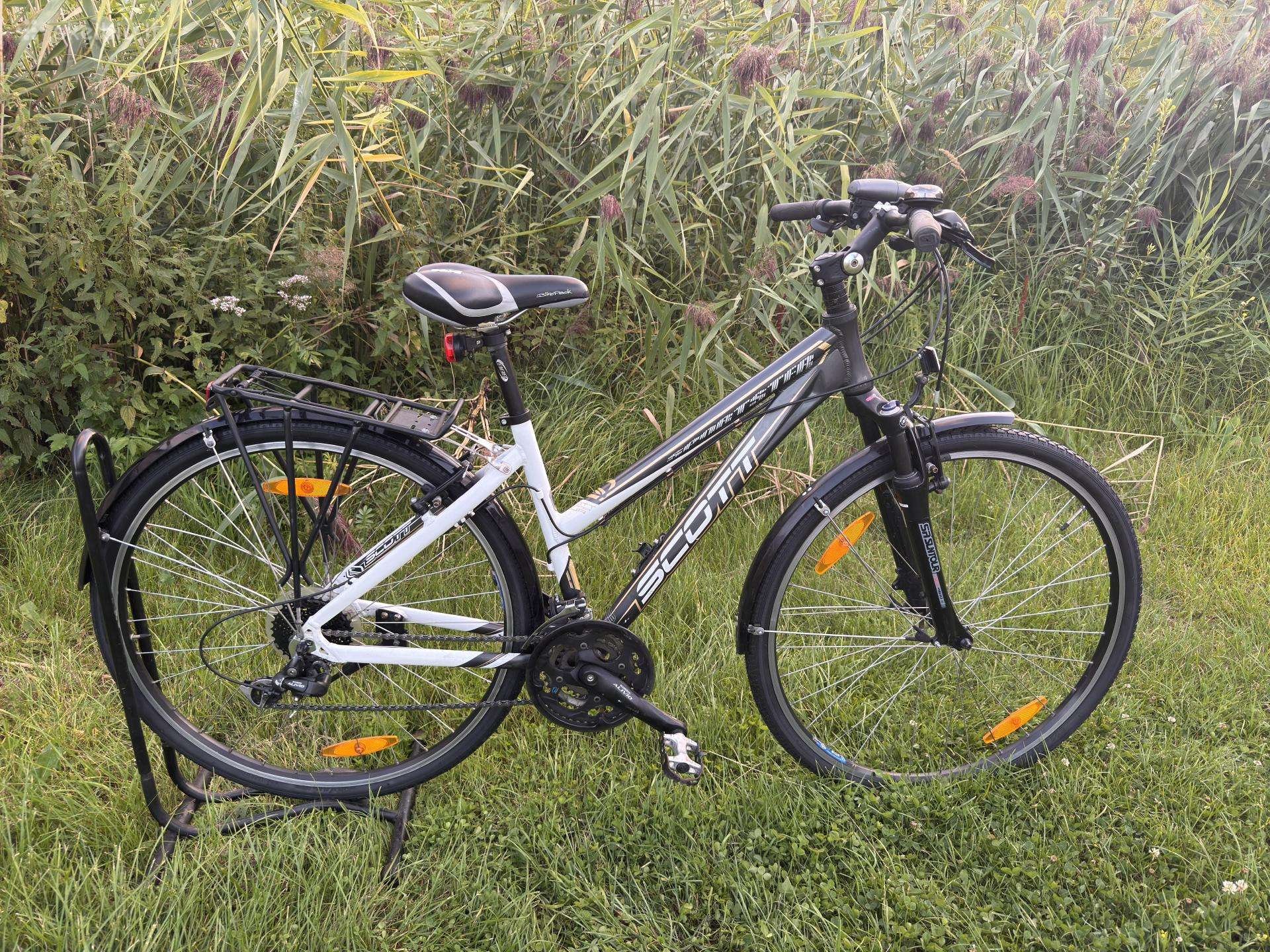 Scott sportster hibridinis dviratis