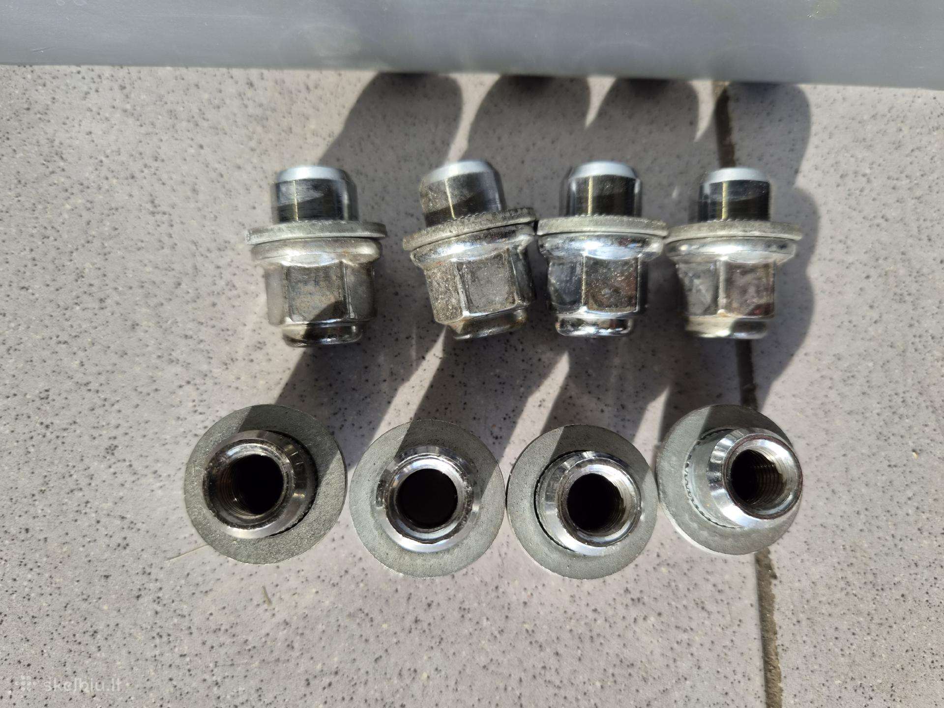 Toyota Lexus originalios veržlės