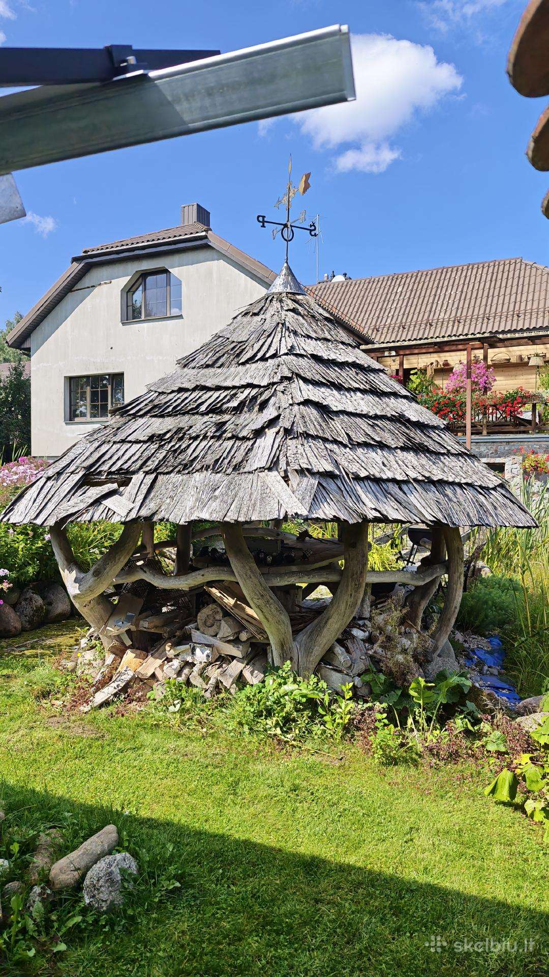 Parduodu rankų darbo pavėsinę