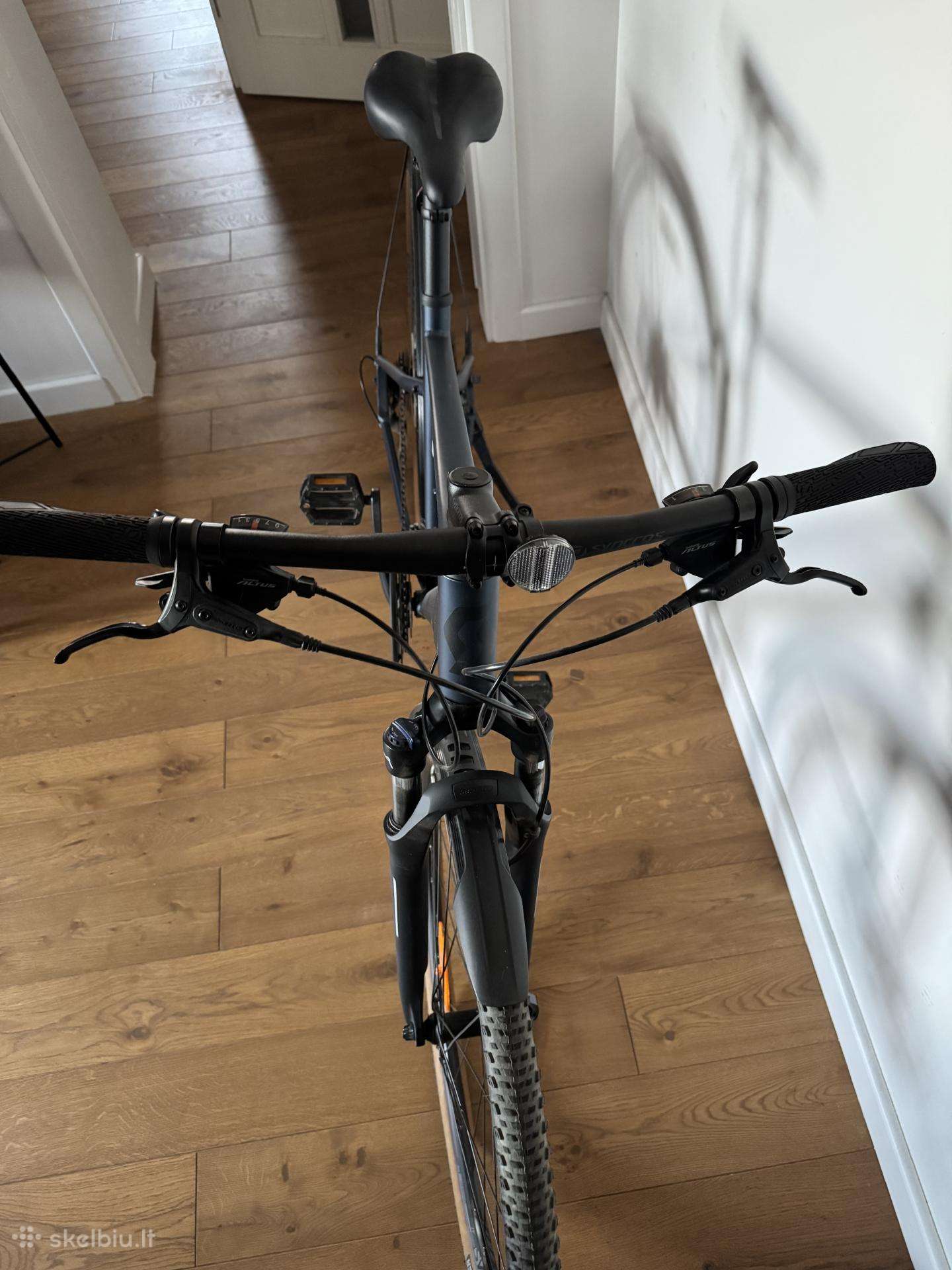 Hybrid bike Scott