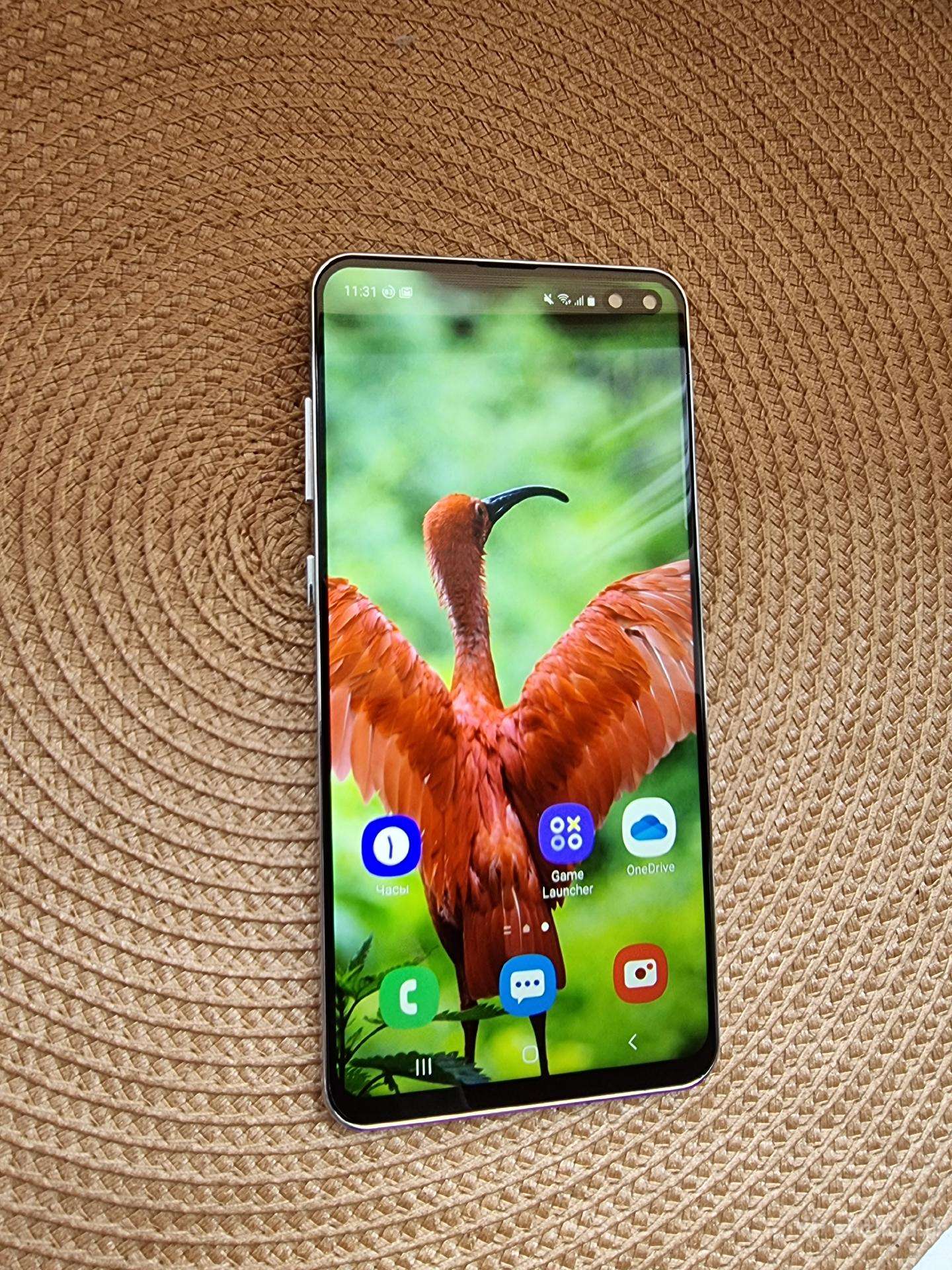 Samsung s10+ 8/128
