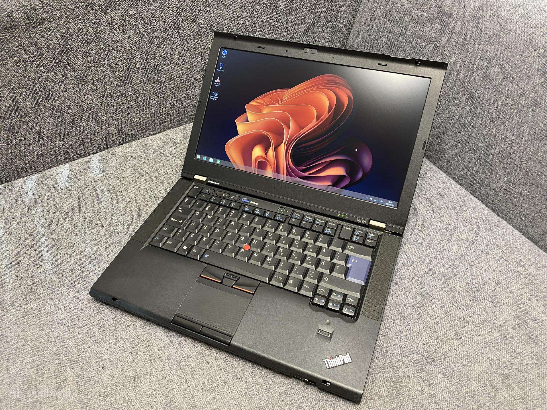 Lenovo Thinkpad T420s Slim versija.