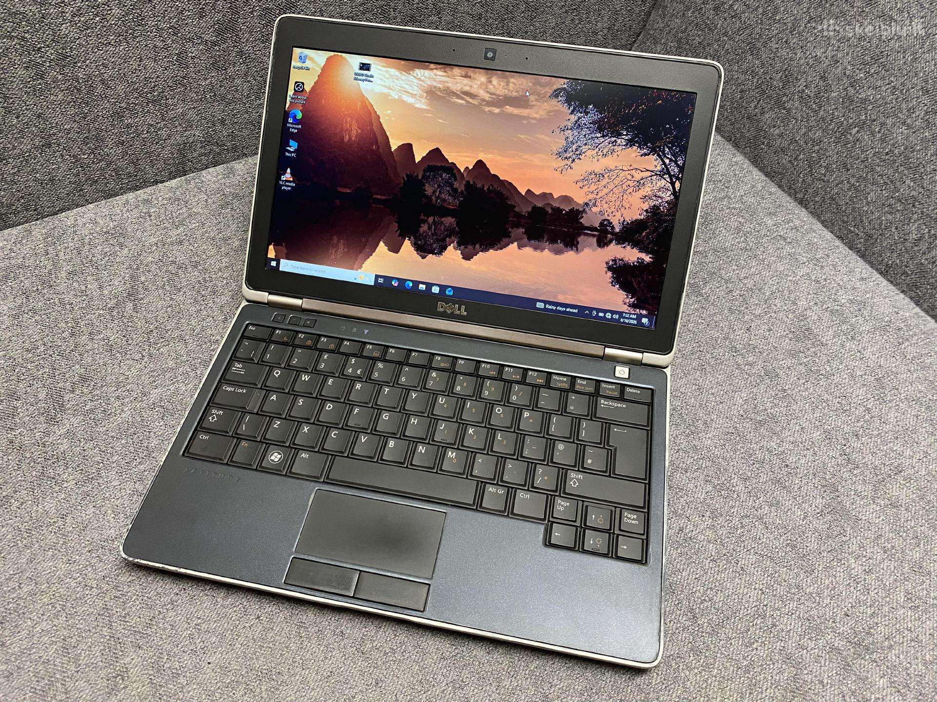Dell Latitude E6220