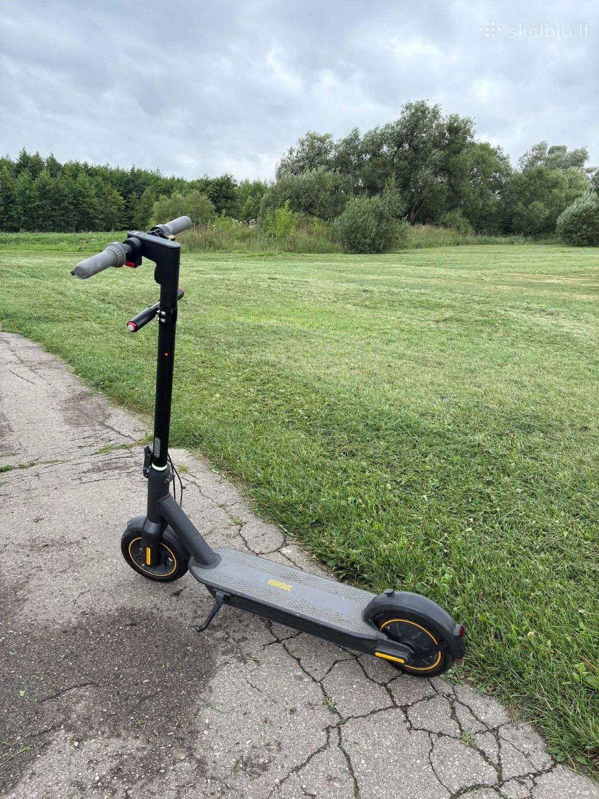 Electric scooter Segway-Ninebot