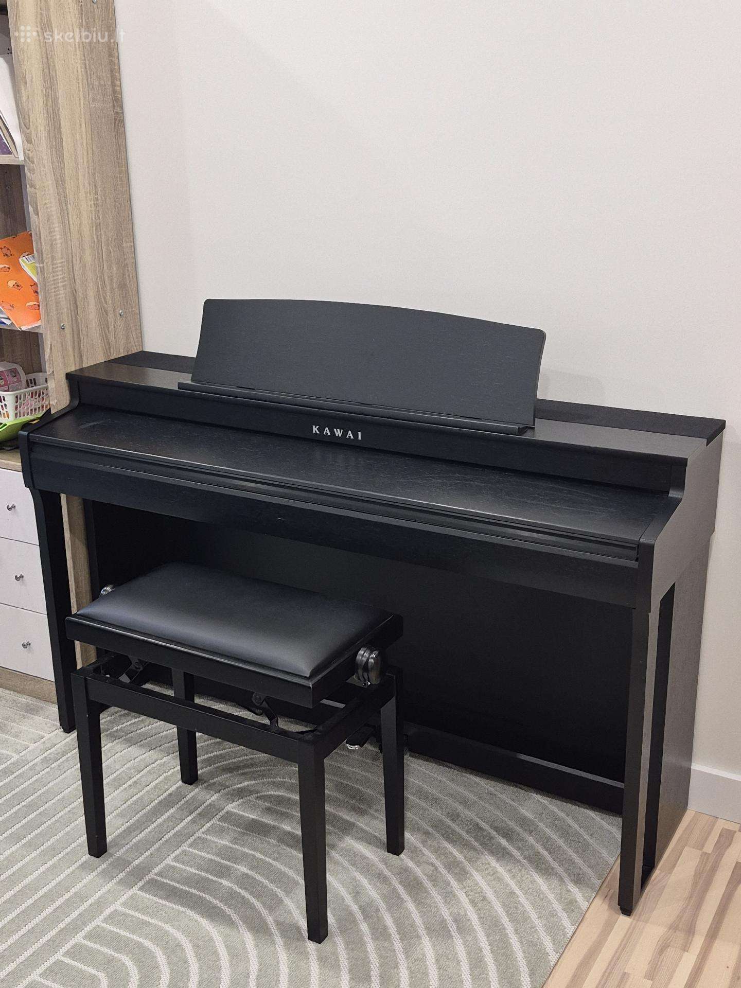 Pianinas Kawai Cn301 B su suoliuku
