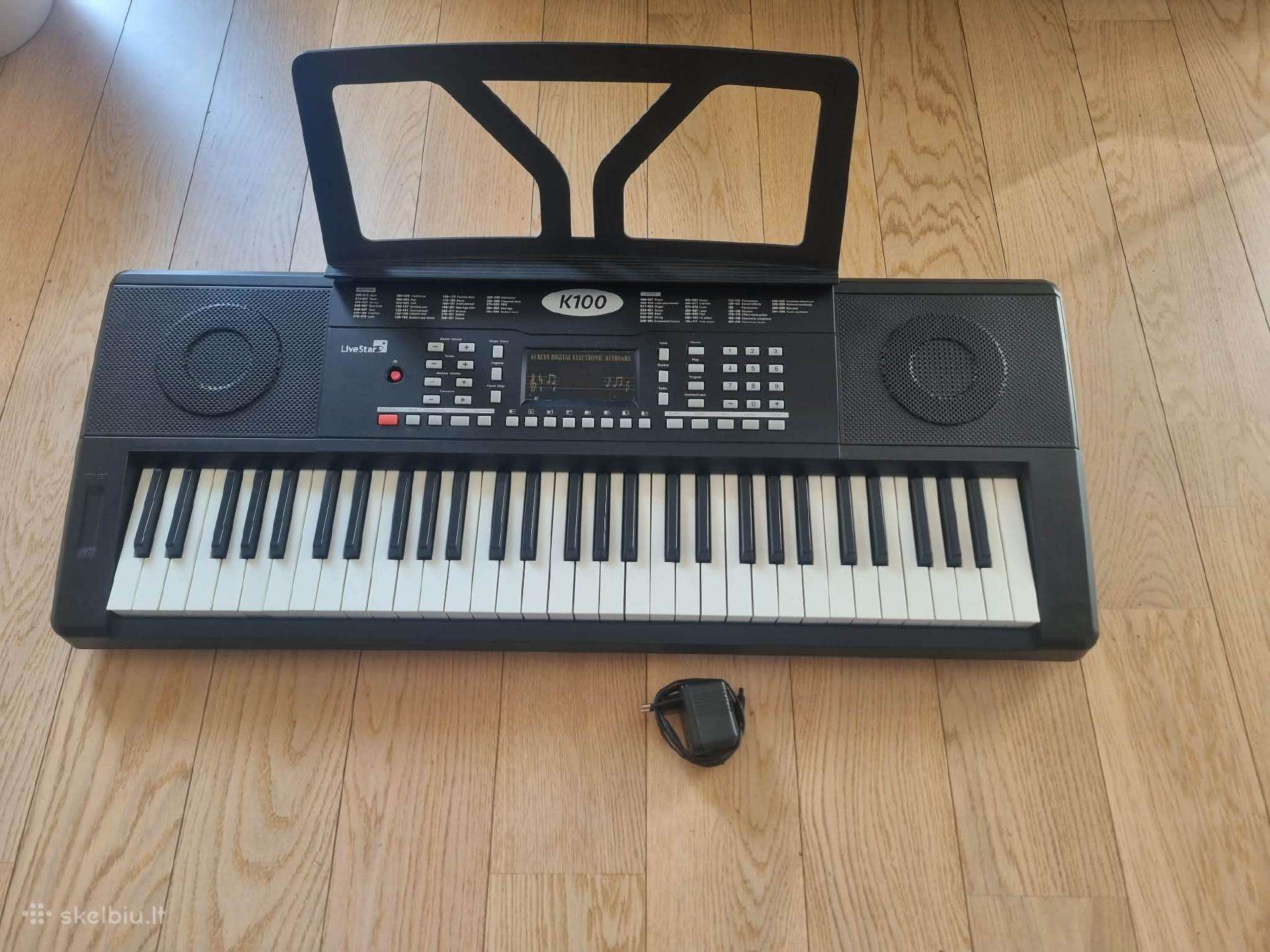 Elektroninis sintezatorius "Livestar K100"