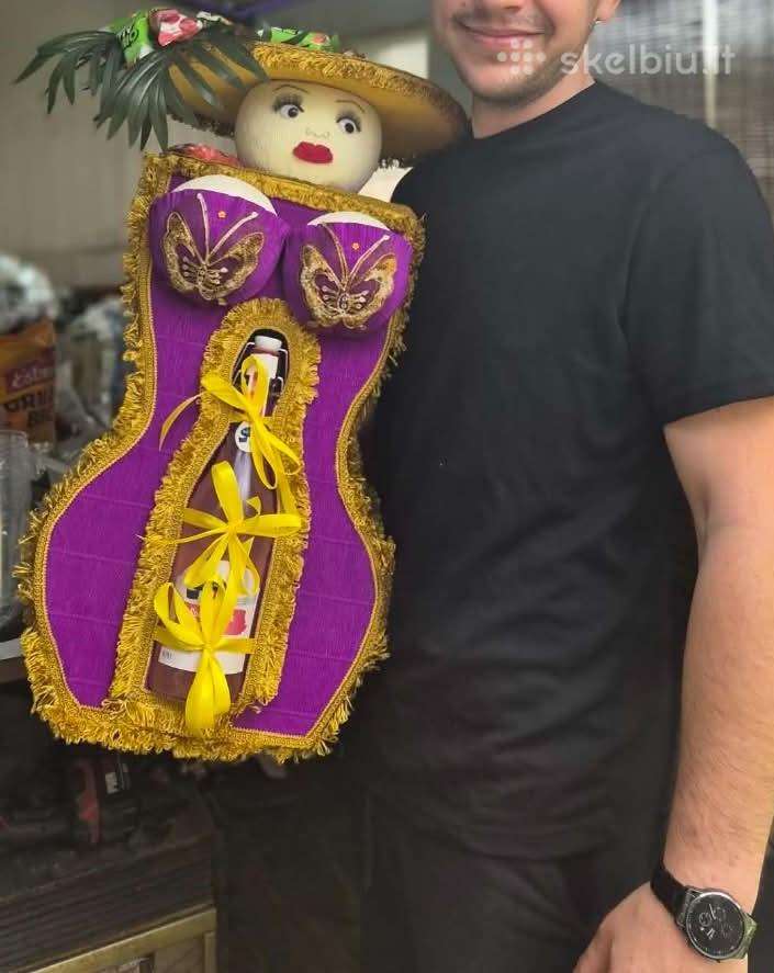 Rankų darbo lėlės šventėms.originalus įpakavimas
