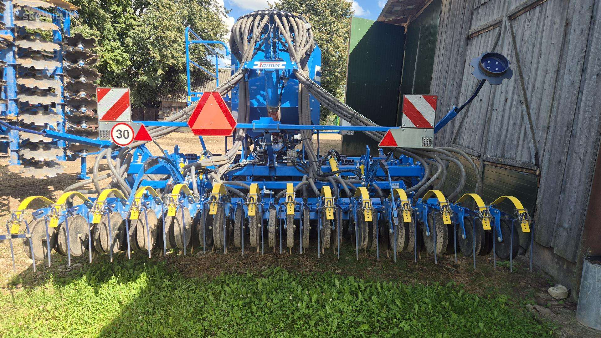 Farmet 4, seeders, planters
