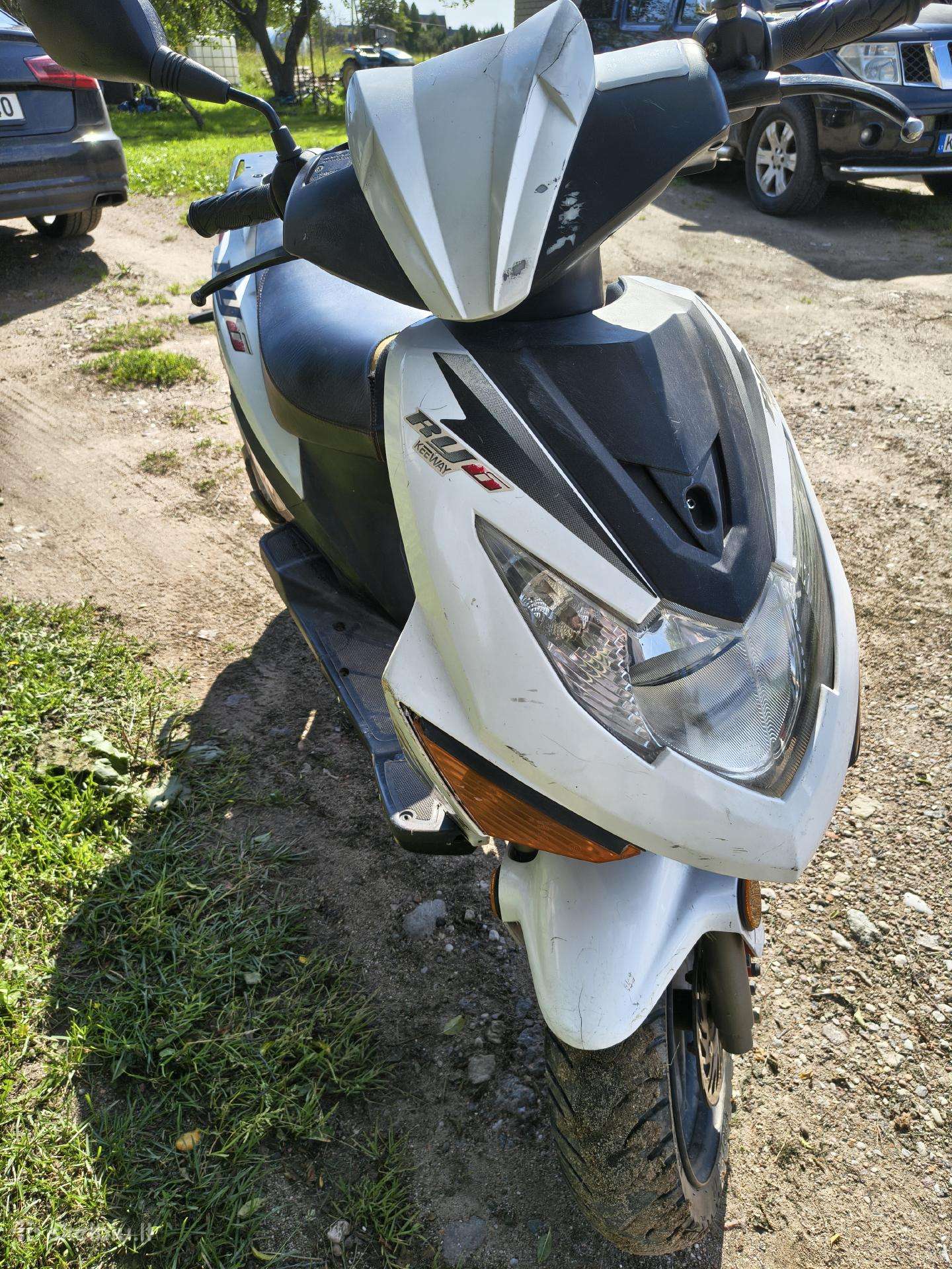 Parduodu keevay ry6 motoroleri