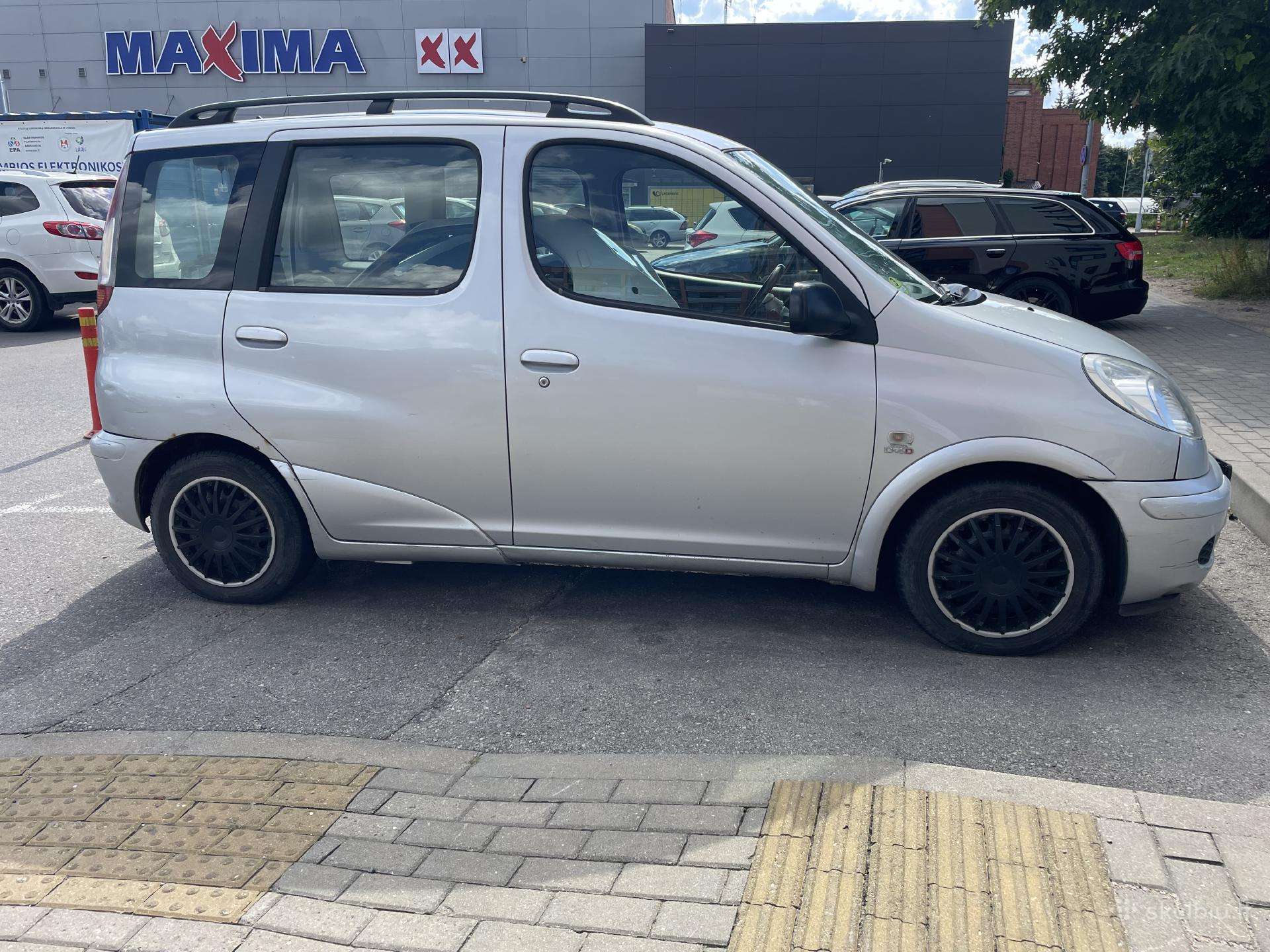 Toyota Yaris verslo