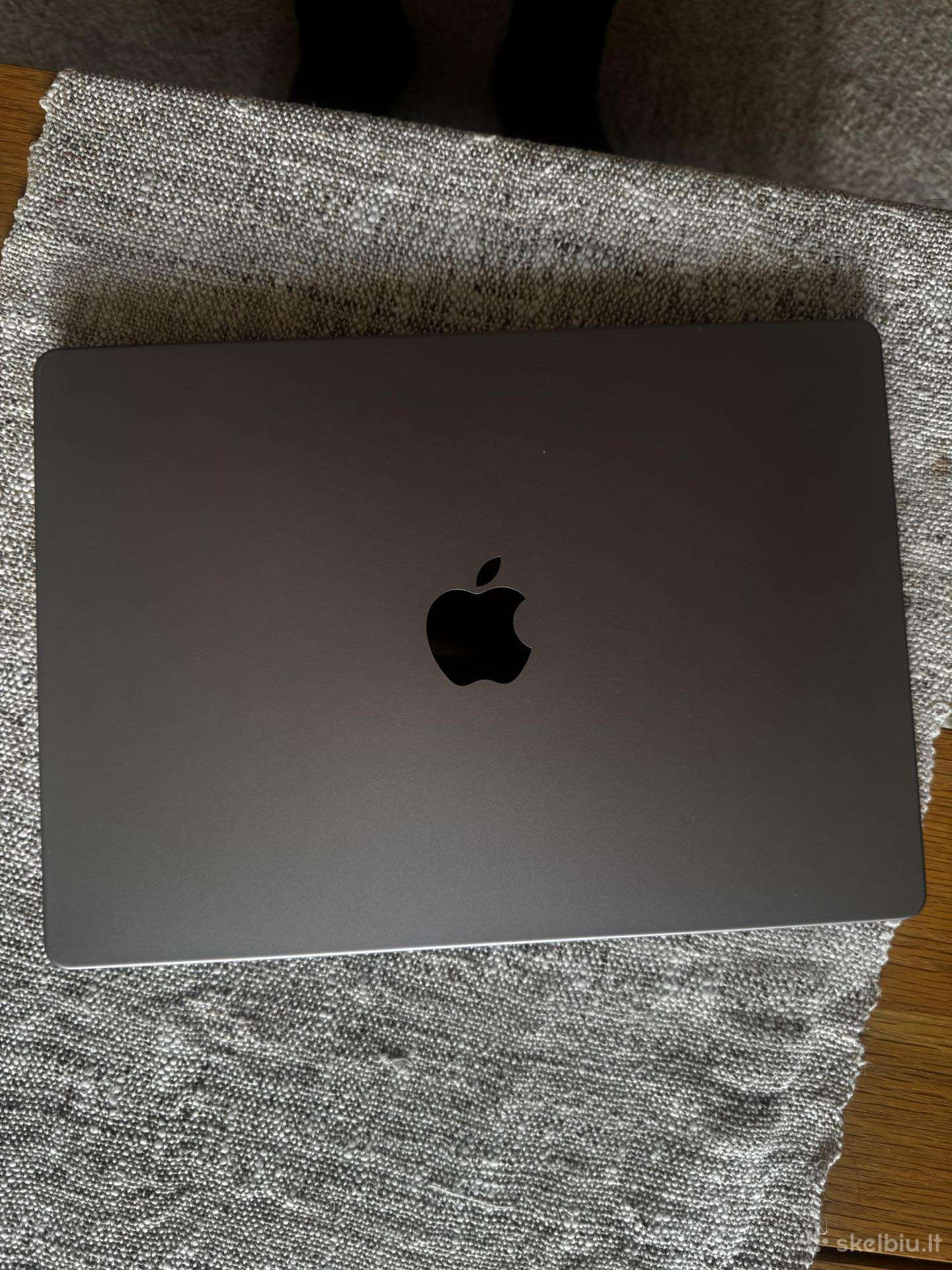 MacBook Pro M2 Pro 14" / 32gb / 1tb / 19c Gpu