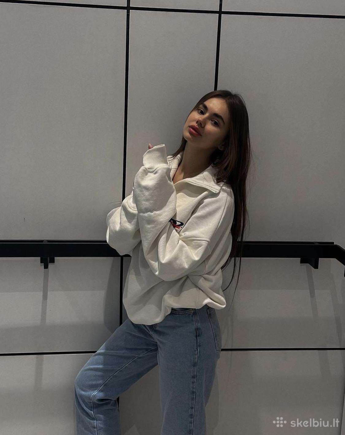 В первые здесь