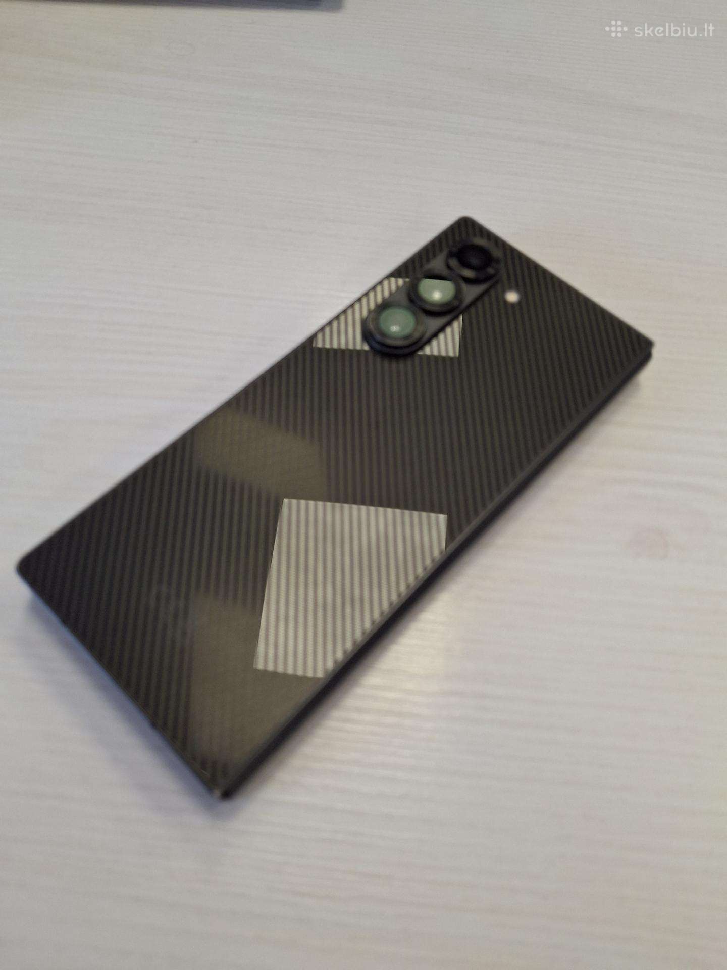 Samsung Galaxy Z Fold 6