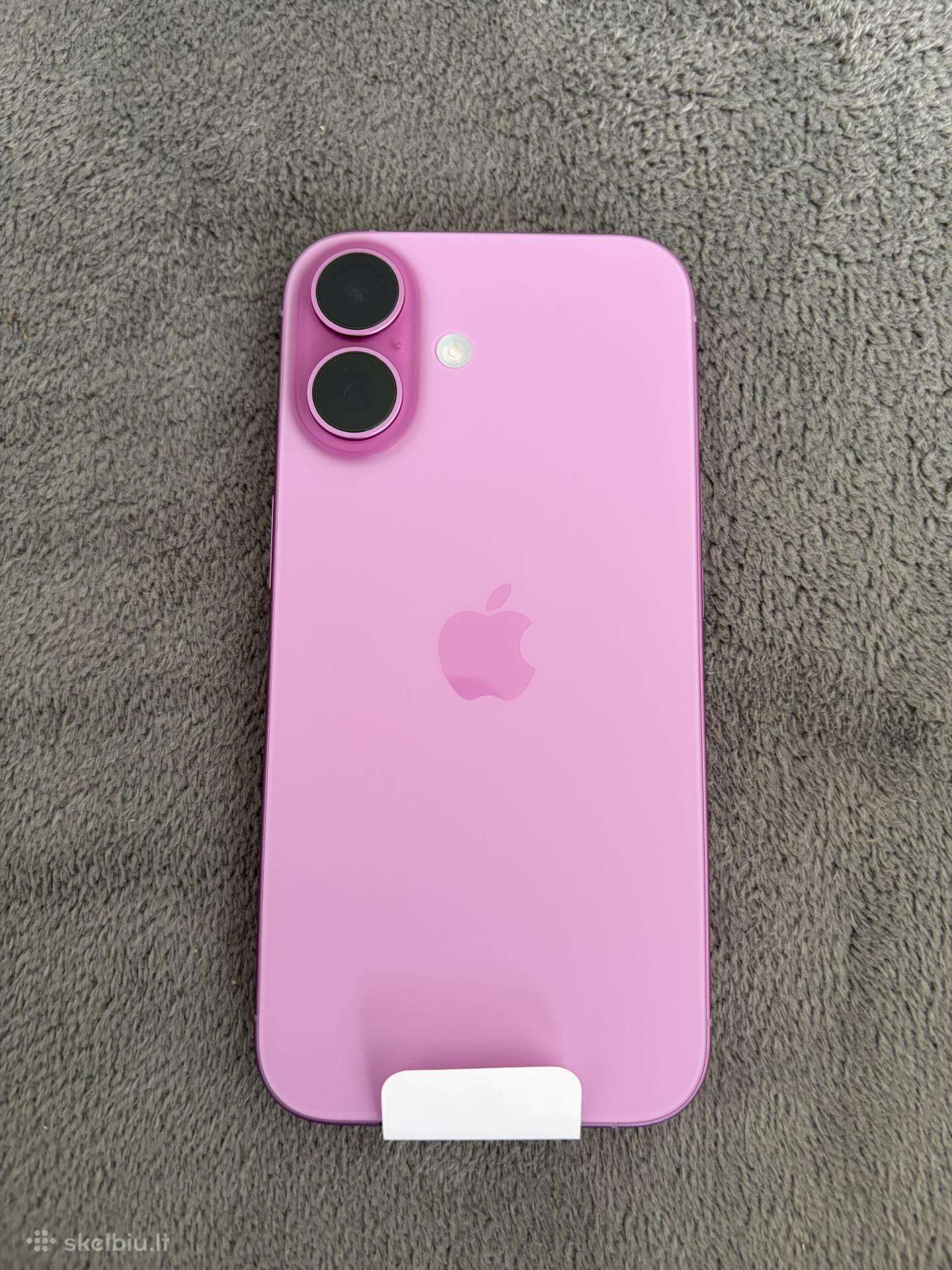 iPhone 16