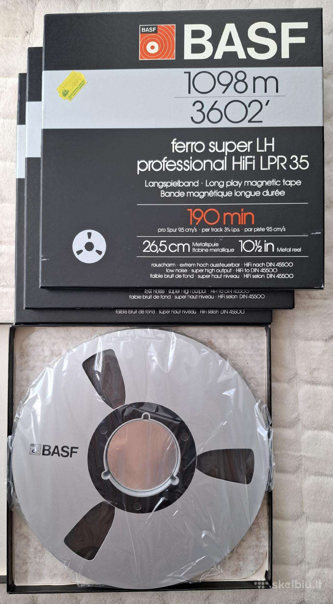 Basf magnetinės juostos. Nab. 26 cm.