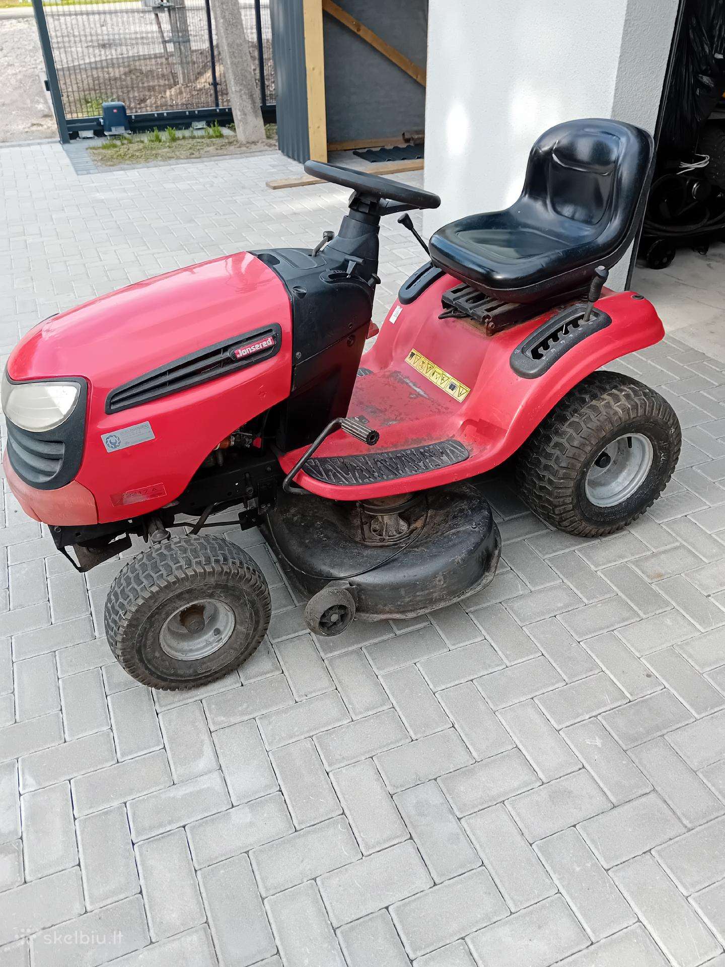 Sodo traktoriuks Jonsered