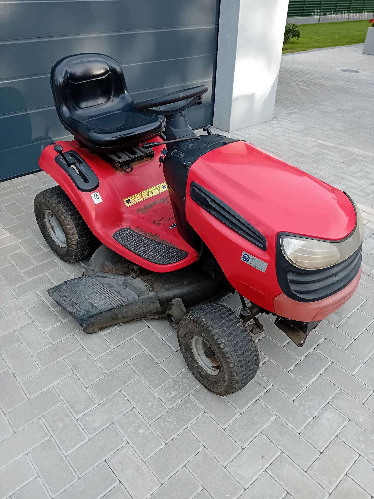 Sodo traktoriuks Jonsered