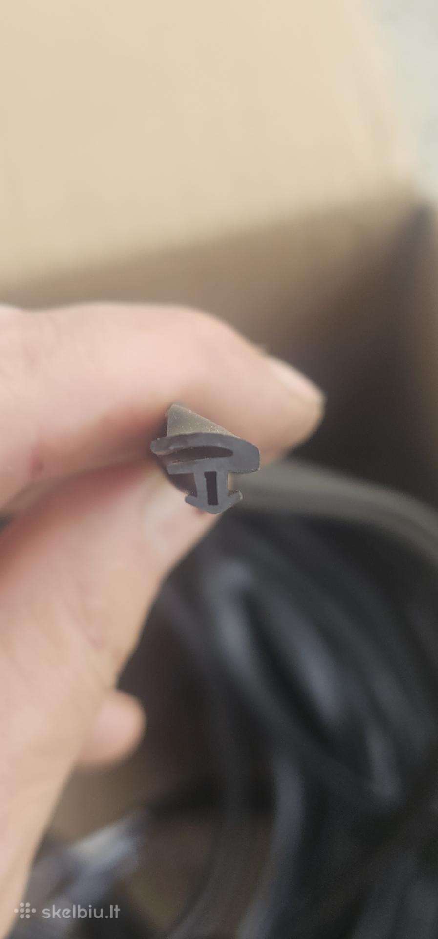 Parduodu plastikinių langų tarpinę