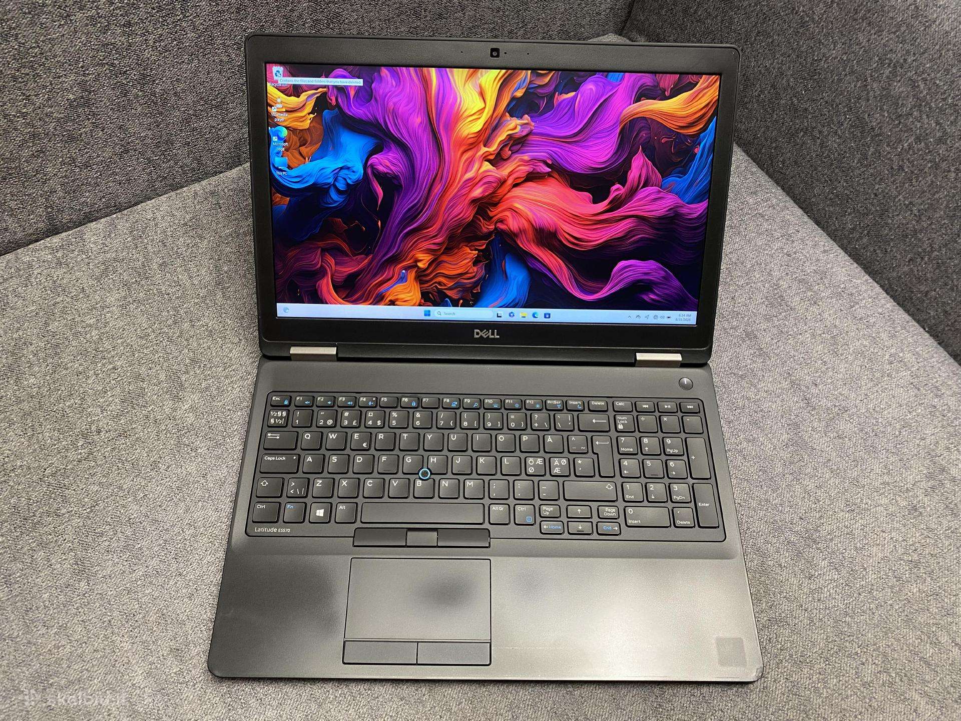 Dell Latitude E5570 12gb/ 256ssd/ 2xgpu