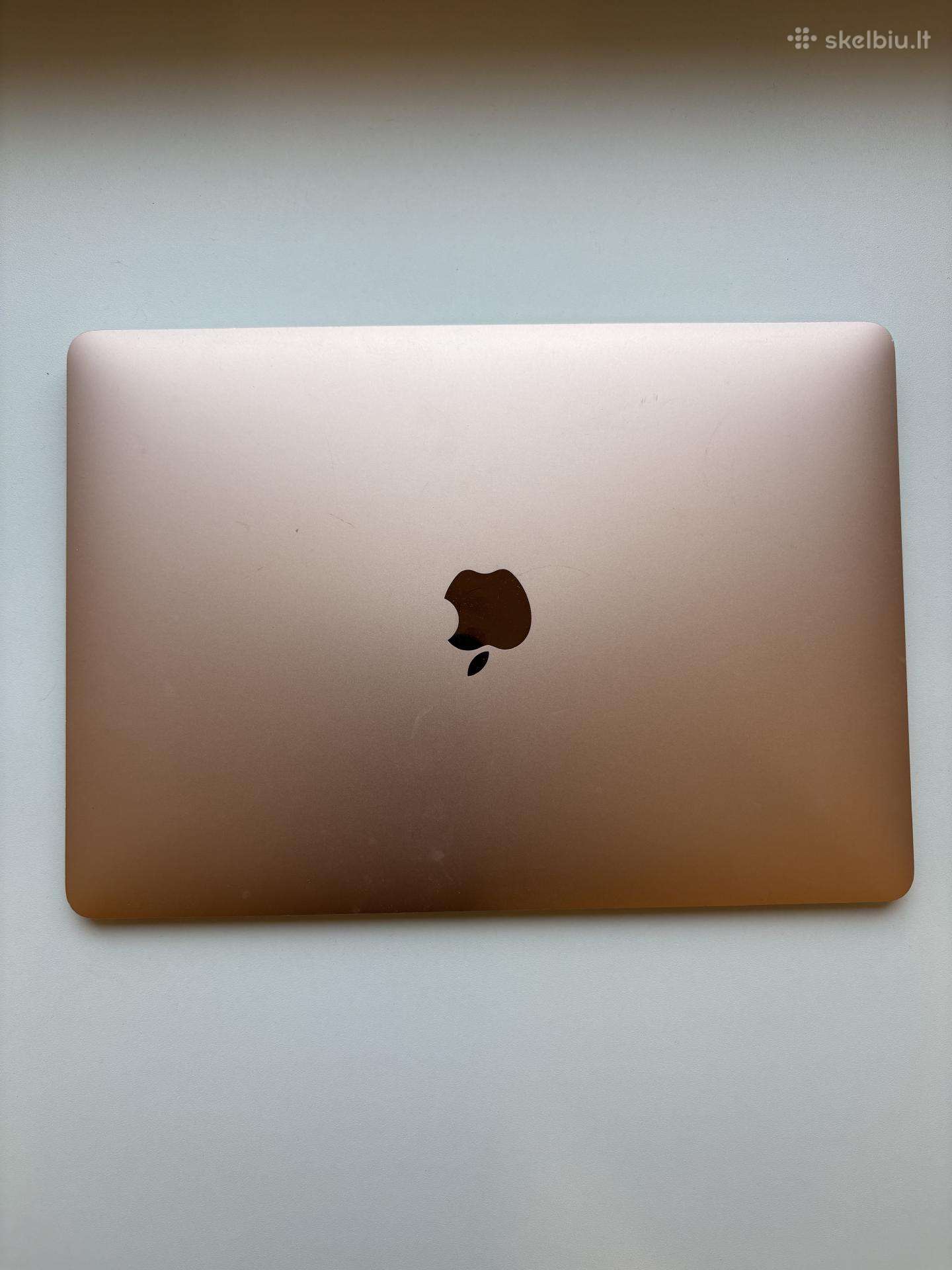 MacBook Air 2019 13" 8gb RAM 256gb SSD