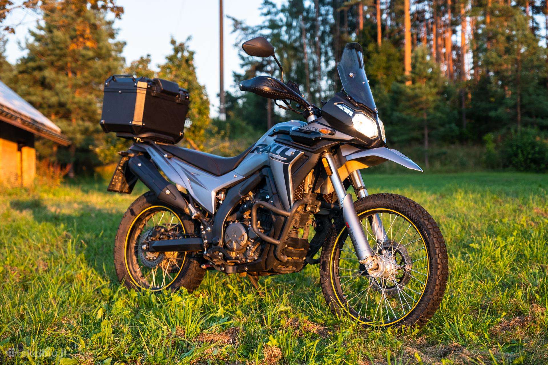 Voge 300 Rally – Žemintas, su priedais