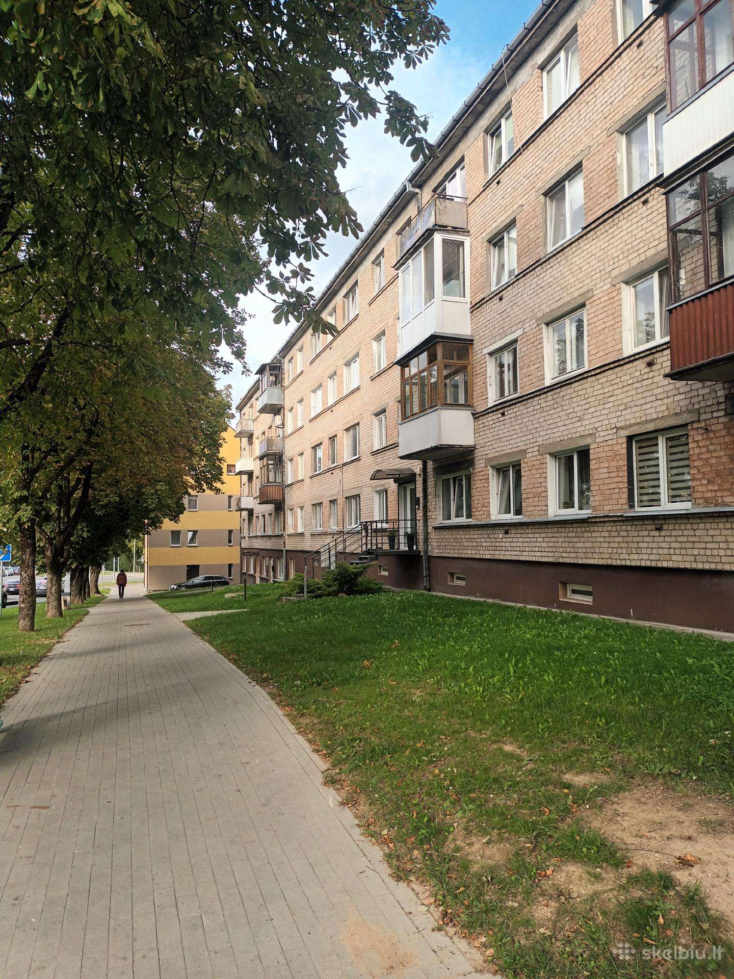 Centrineje miesto dalyje isnuomojamas 2k butas
