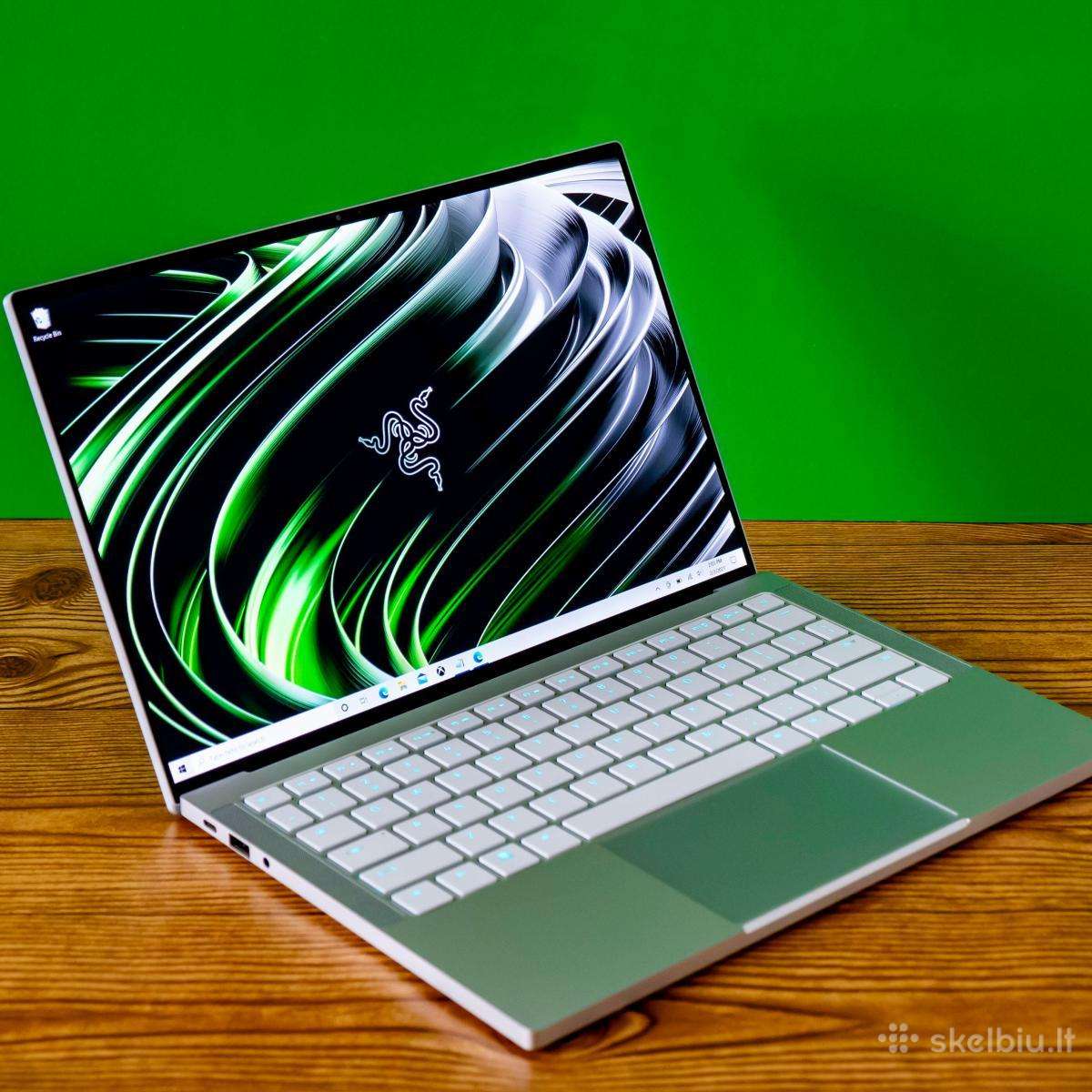 Razer Book 13, I7, toutchscren