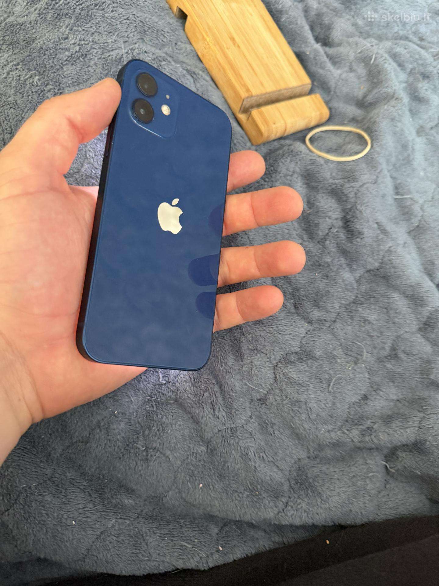iPhone 12