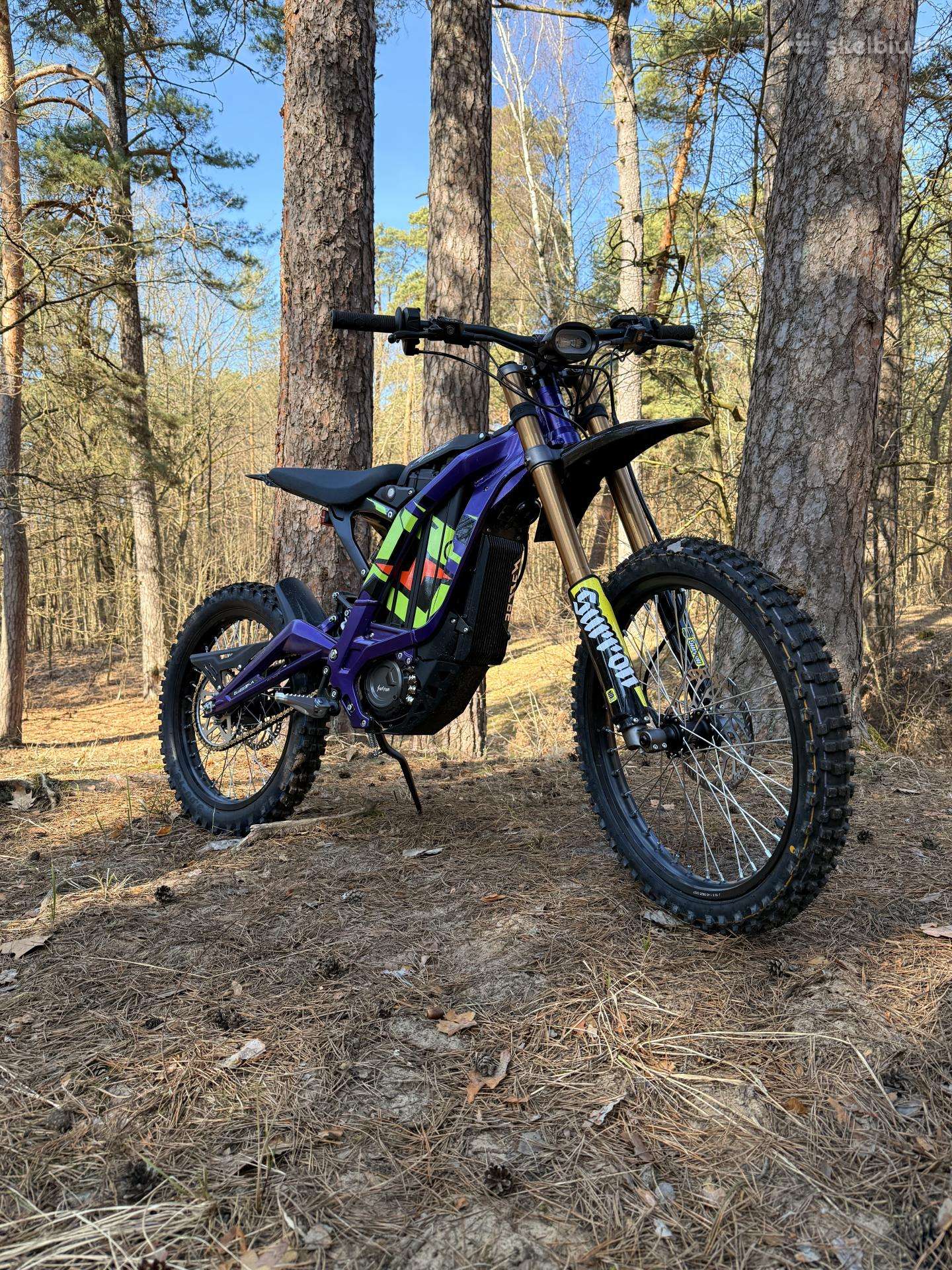 Surron light bee X 2025