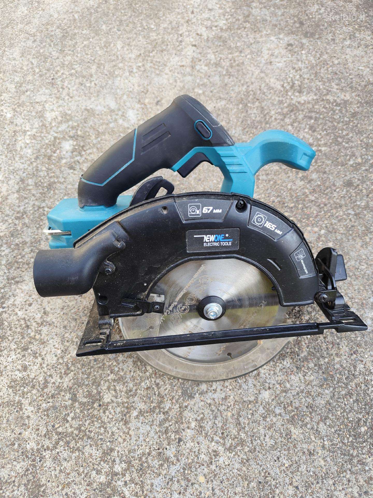 Makitai onevan diskinis pjuklas 165mm