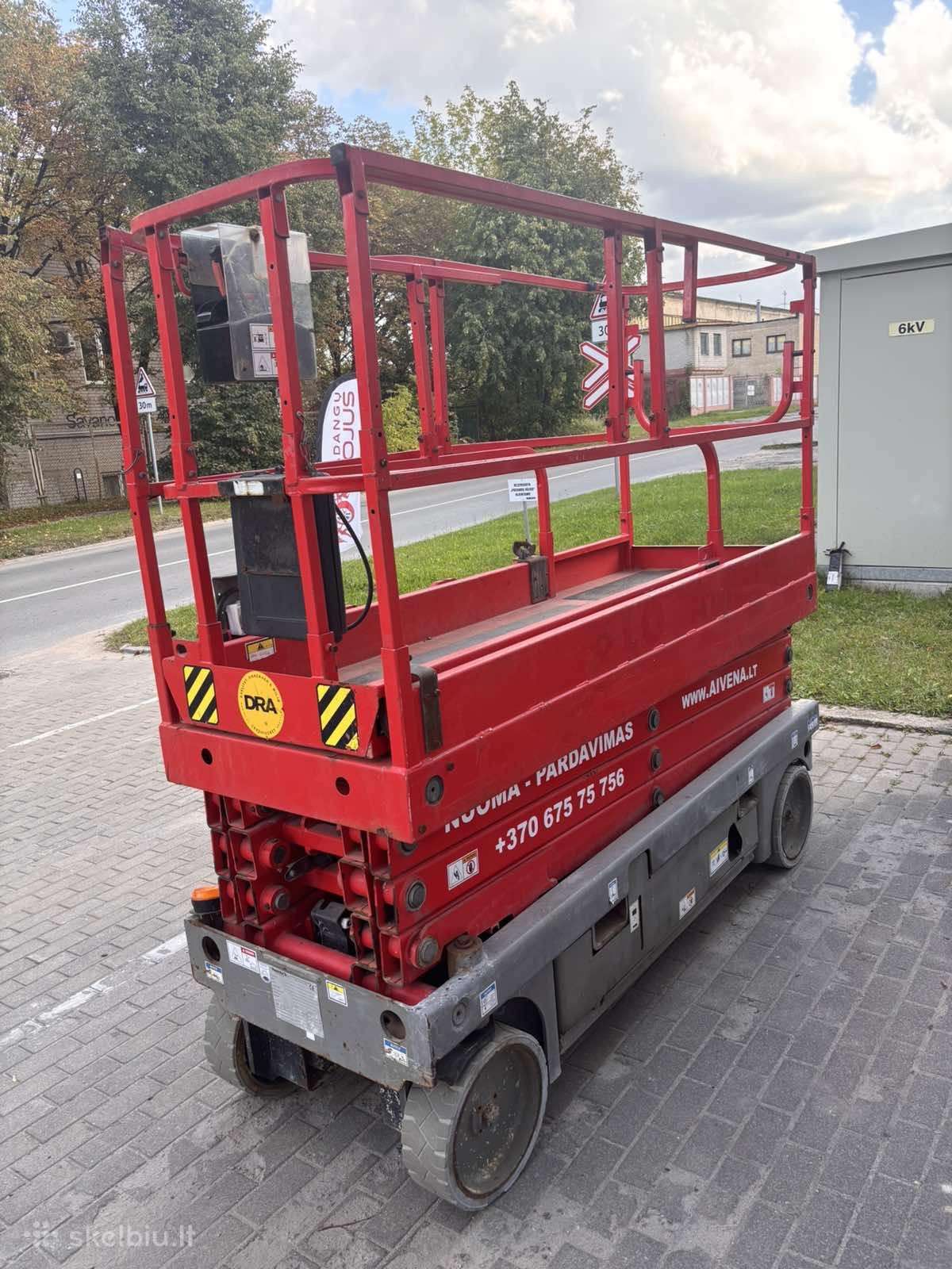 Žirklinis keltuvas 10 m. Haulotte Compact 10n