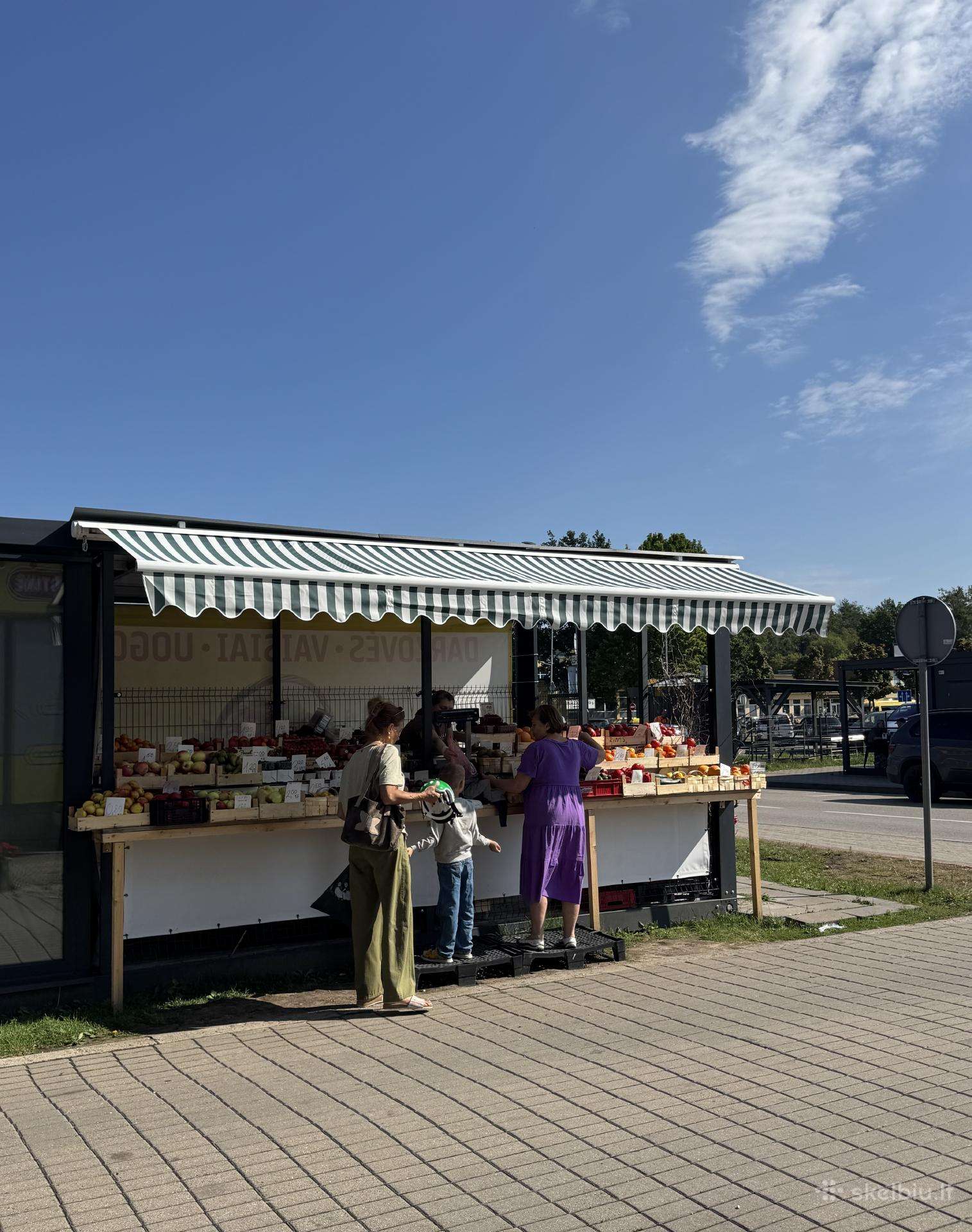 Įvairių dydžių markizės