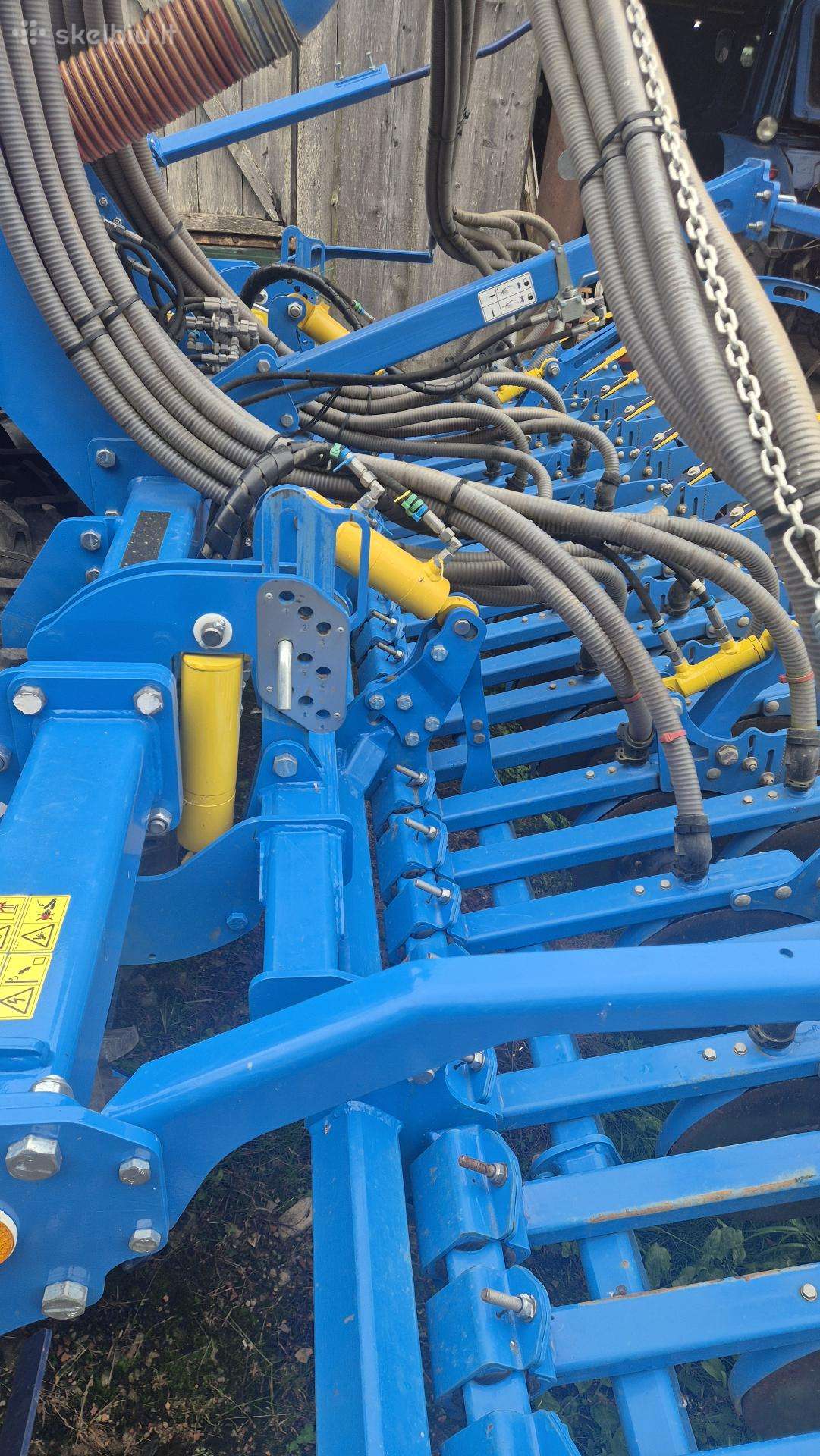 Farmet 4, seeders, planters