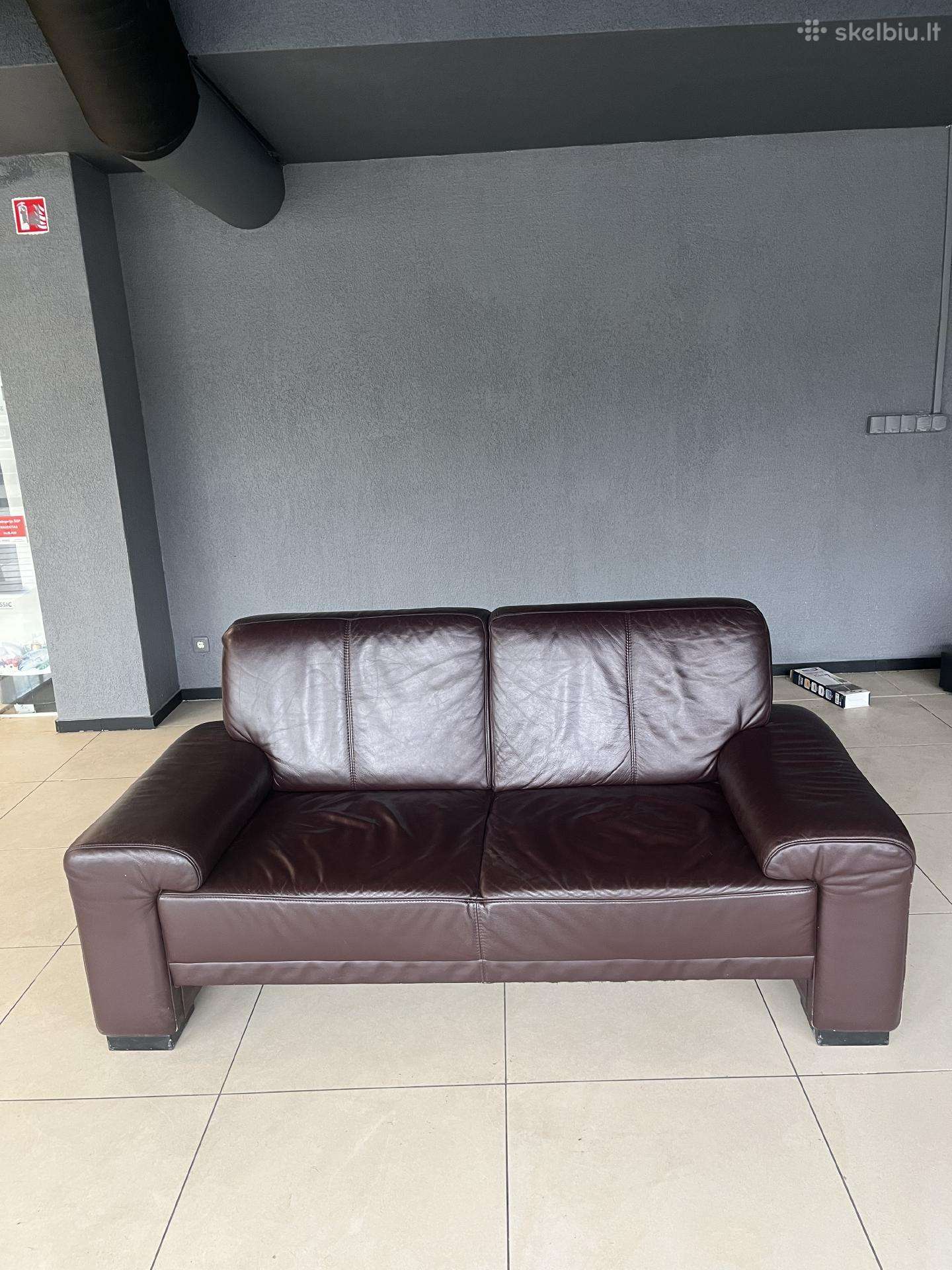 Odine sofa rudos spalvos 2 viete