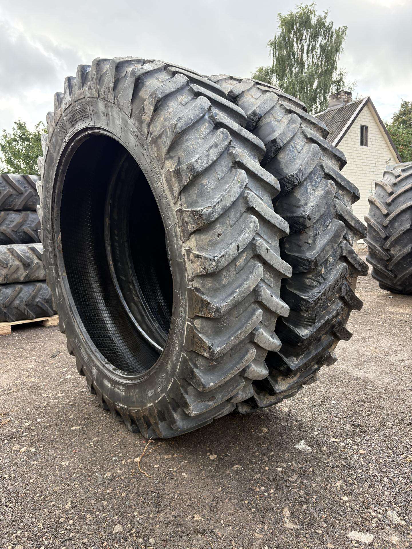 380/90r46 (14,9r46) Michelin padangos