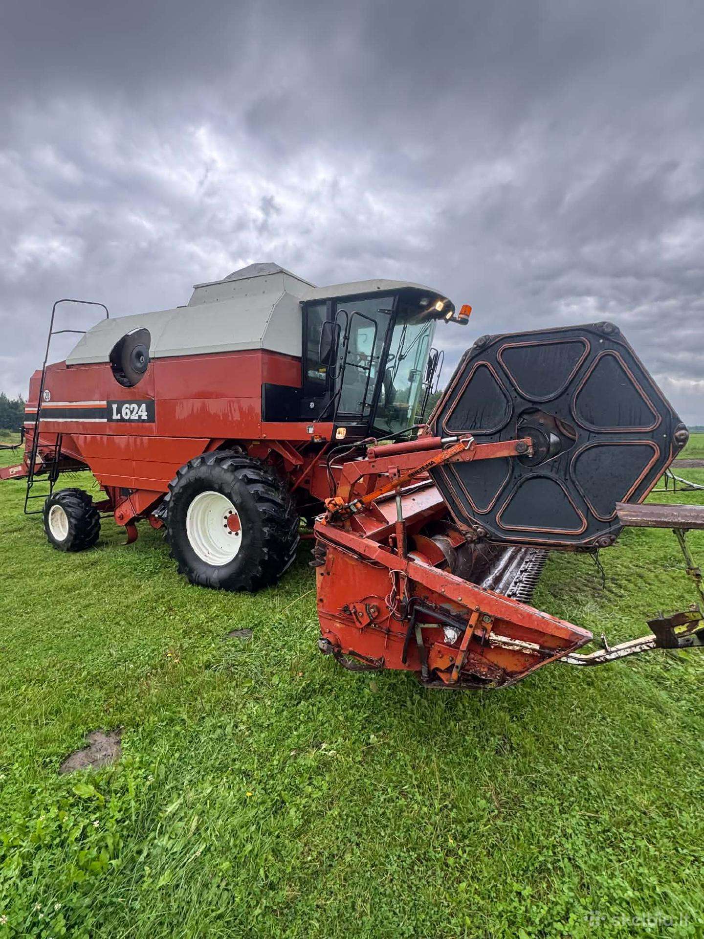 Laverda 624, combine harvesters
