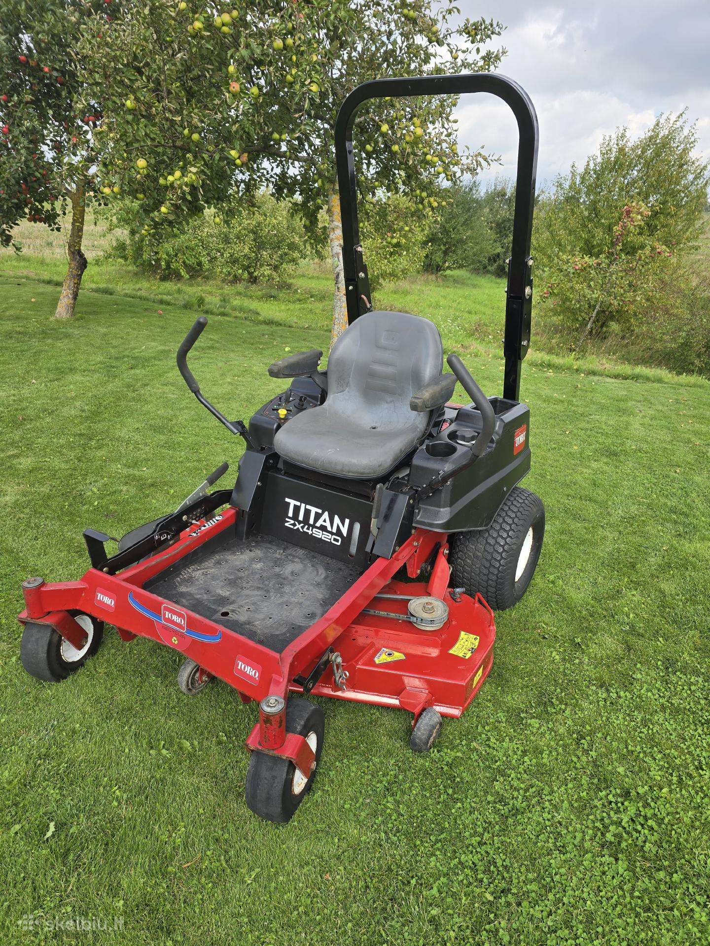 Toro titan zx4920